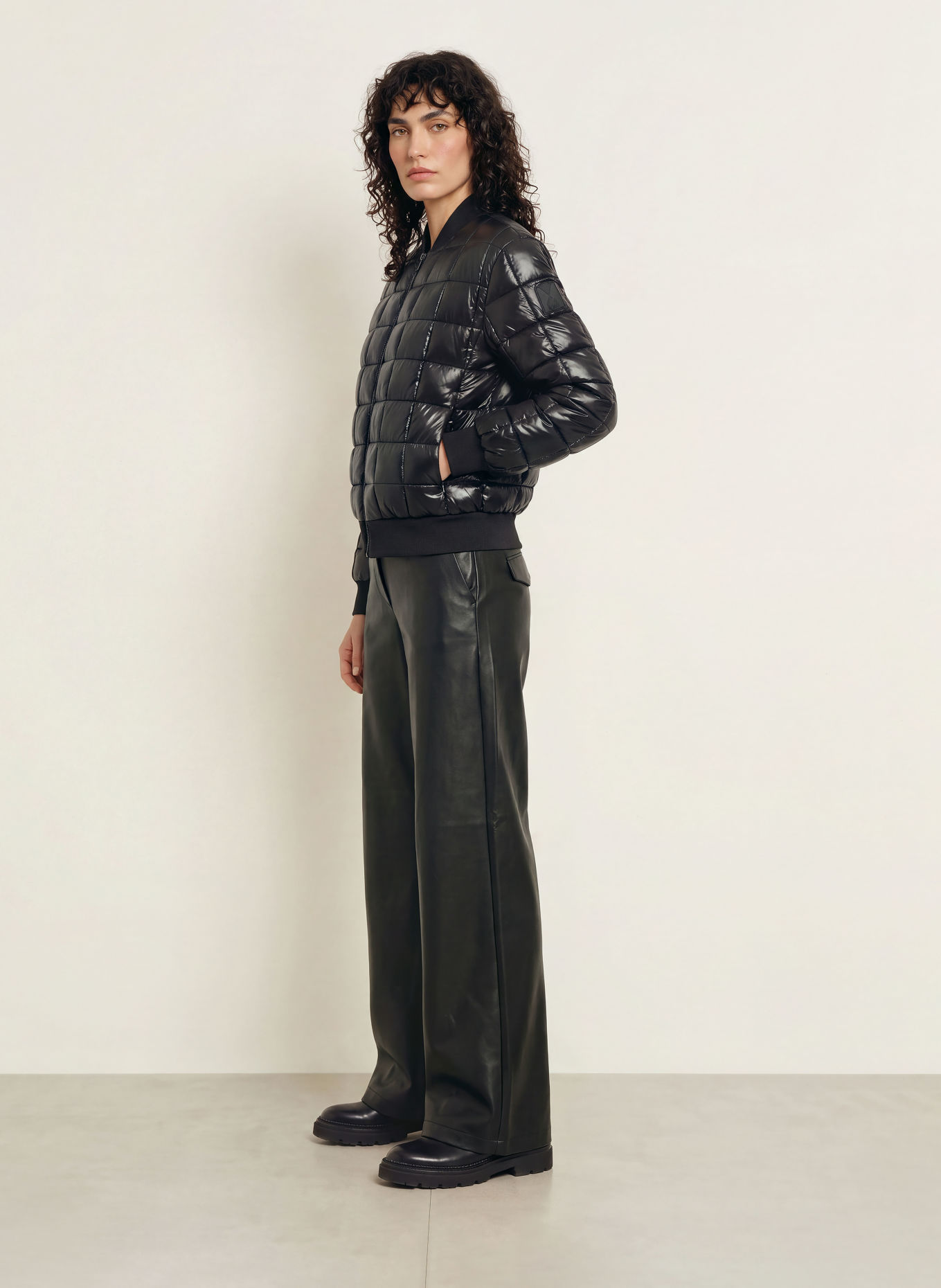 Mackage Lichtgewicht Donzen blouson AMIDA: ZWART
