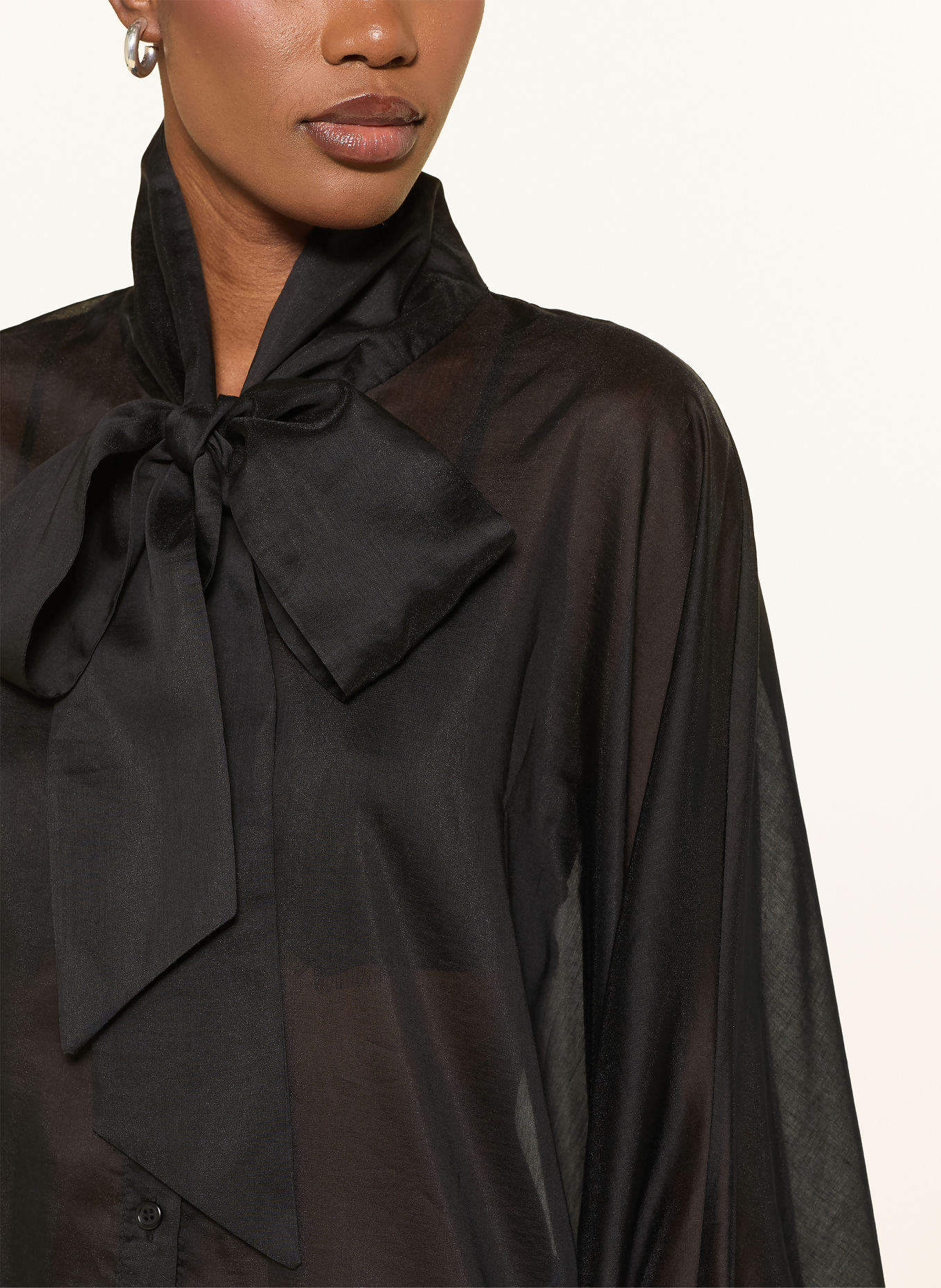 SoSUE Schluppenbluse ANTONIA BOW: SCHWARZ