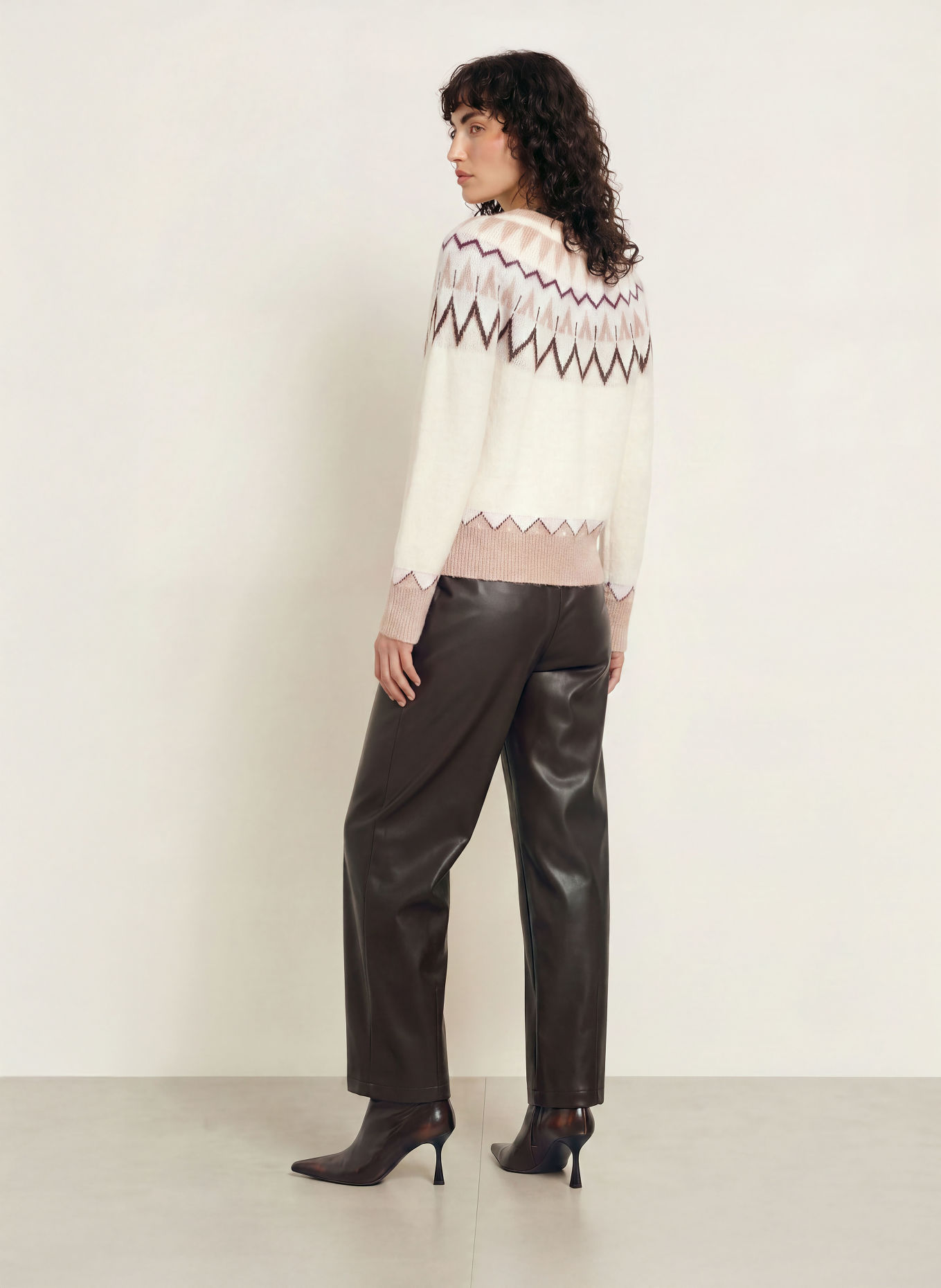 SoSUE Cardigan with Alpaca: CREAM / DARK BROWN / BEIGE