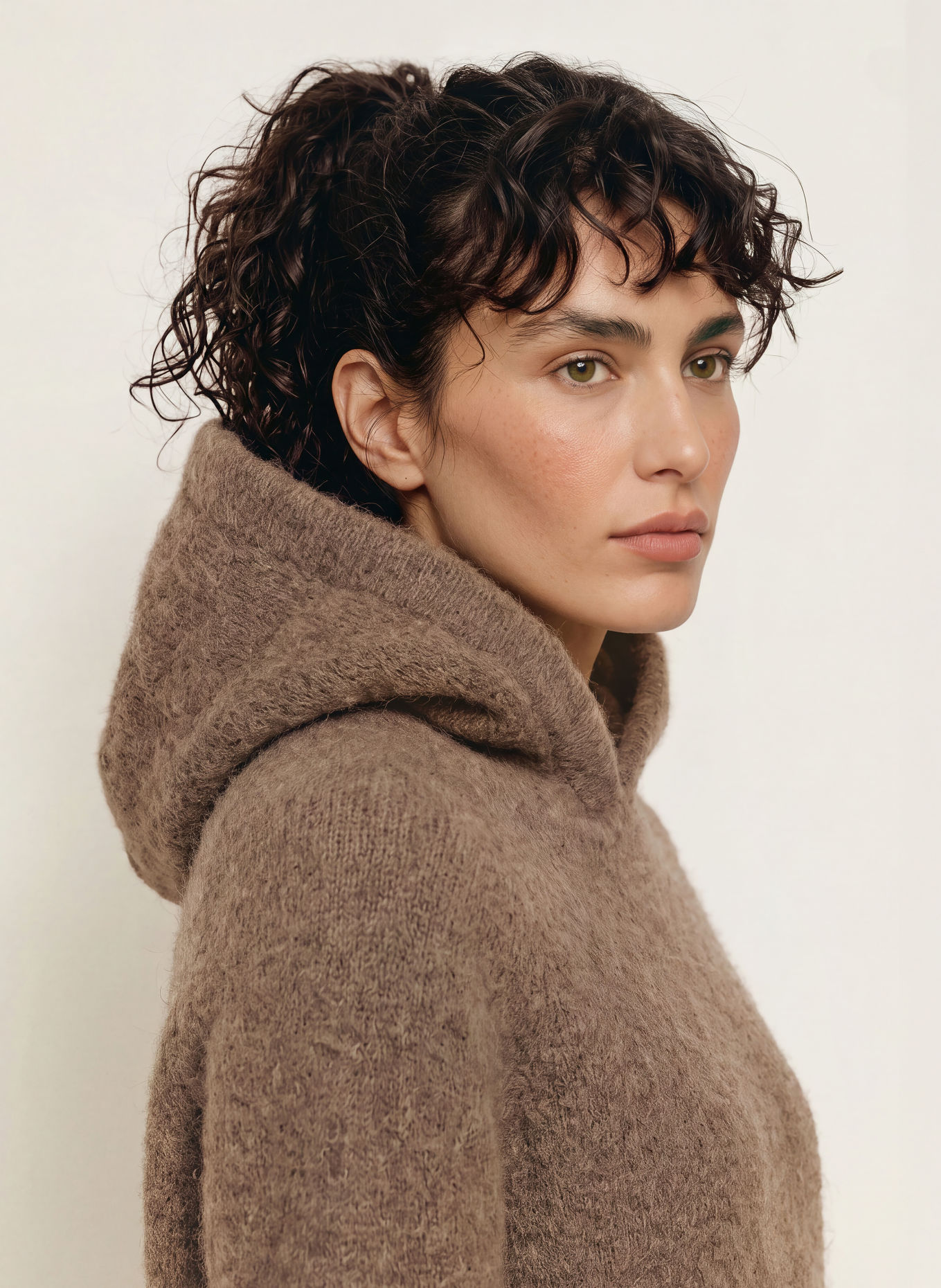SoSUE Knitted Hoodie with Alpaca: TAUPE