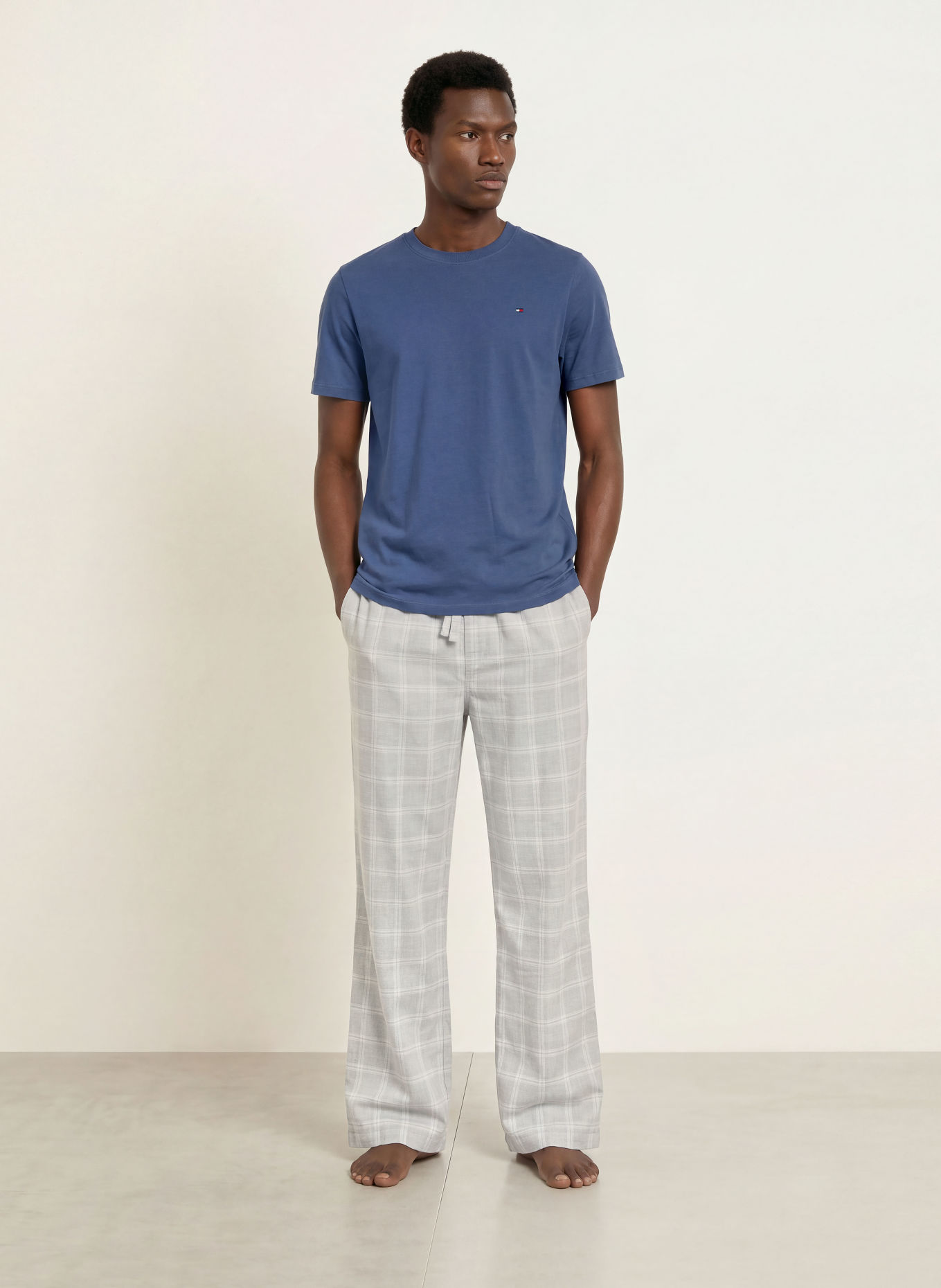 TOMMY HILFIGER Spodnie do spania z flaneli: JASNOCZARY / BIAŁY