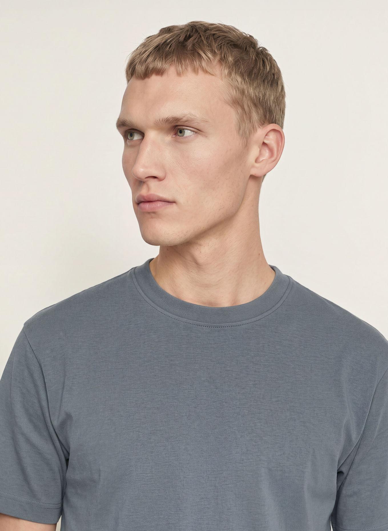ARMEDANGELS T-Shirt MAARKOS: GRAU