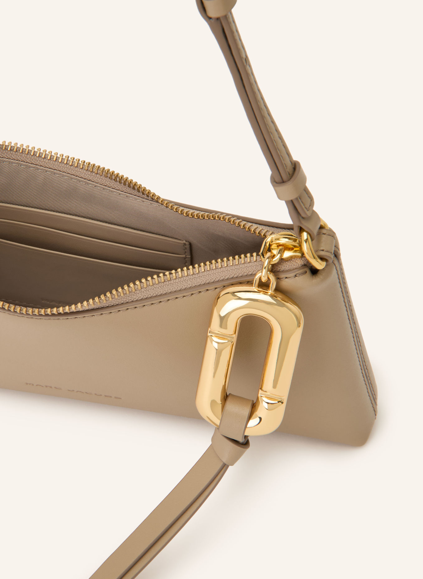 MARC JACOBS Crossbody bag THE POUCH MINI BAG: BEIGE / GOLD