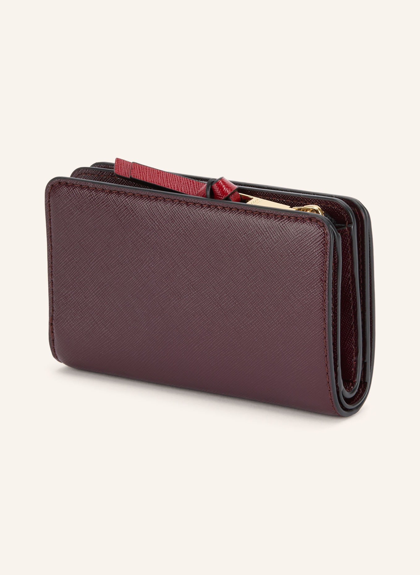 MARC JACOBS Saffiano-portemonnee THE SNAPSHOT COMPACT WALLET: ZWART / GOUD / DONKERROOD