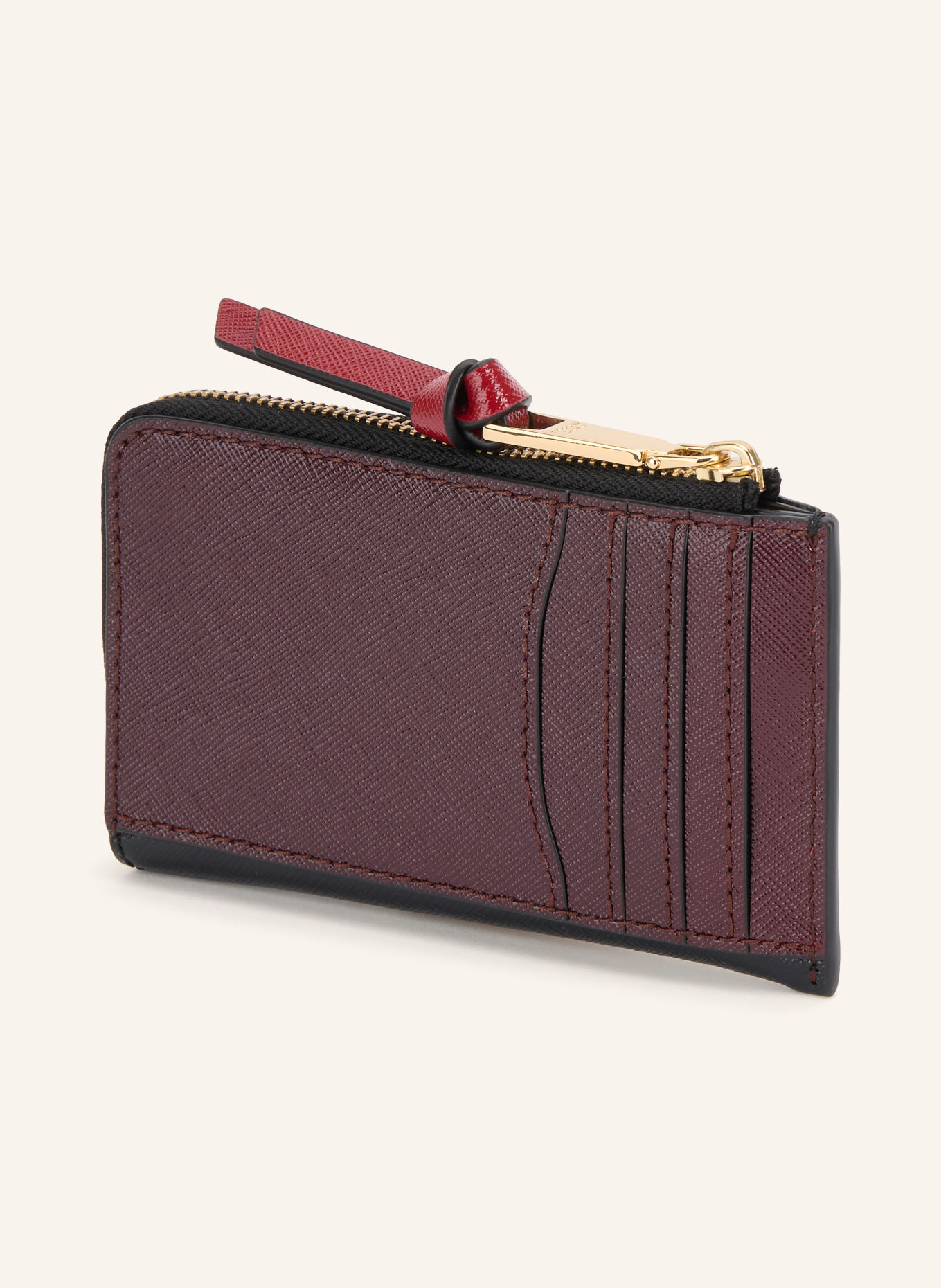 MARC JACOBS Saffiano-portemonnee THE SNAPSHOT TOP ZIP MULTI WALLET: ZWART / GOUD / DONKERROOD