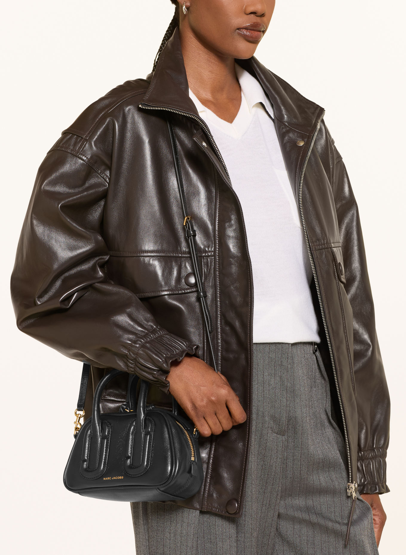 MARC JACOBS Umhängetasche BABE MINI: SCHWARZ / GOLD