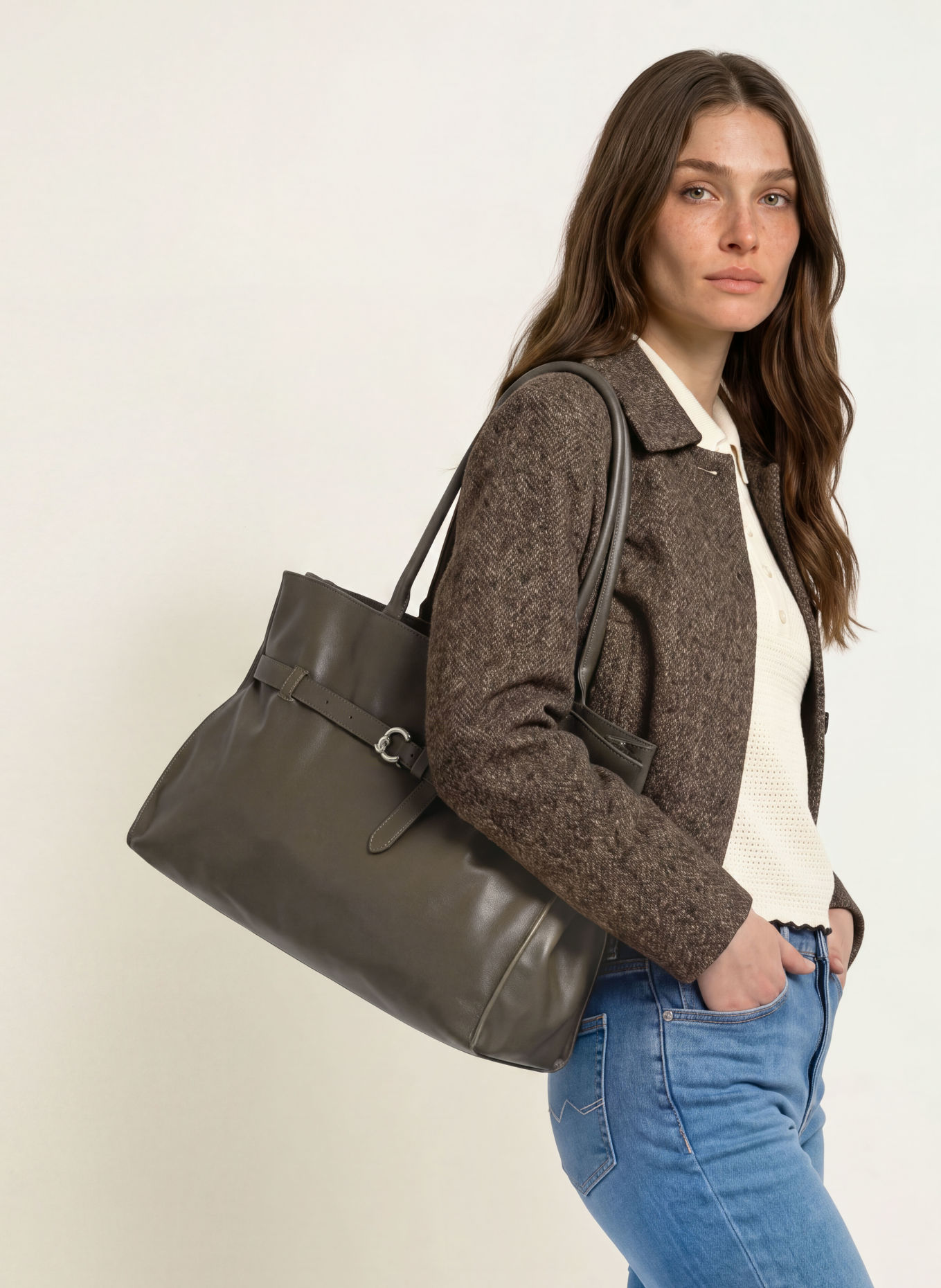COCCINELLE Shoppingväskor: MÖRKBRUN / SILVER