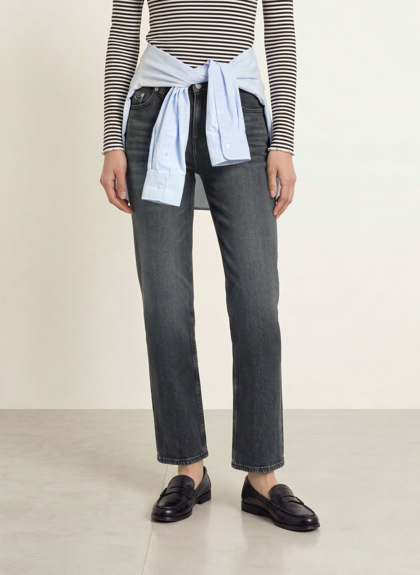 TOMMY JEANS Jeansy straight SOPHIE LOW STRAIGHT: 1BZ Denim Black