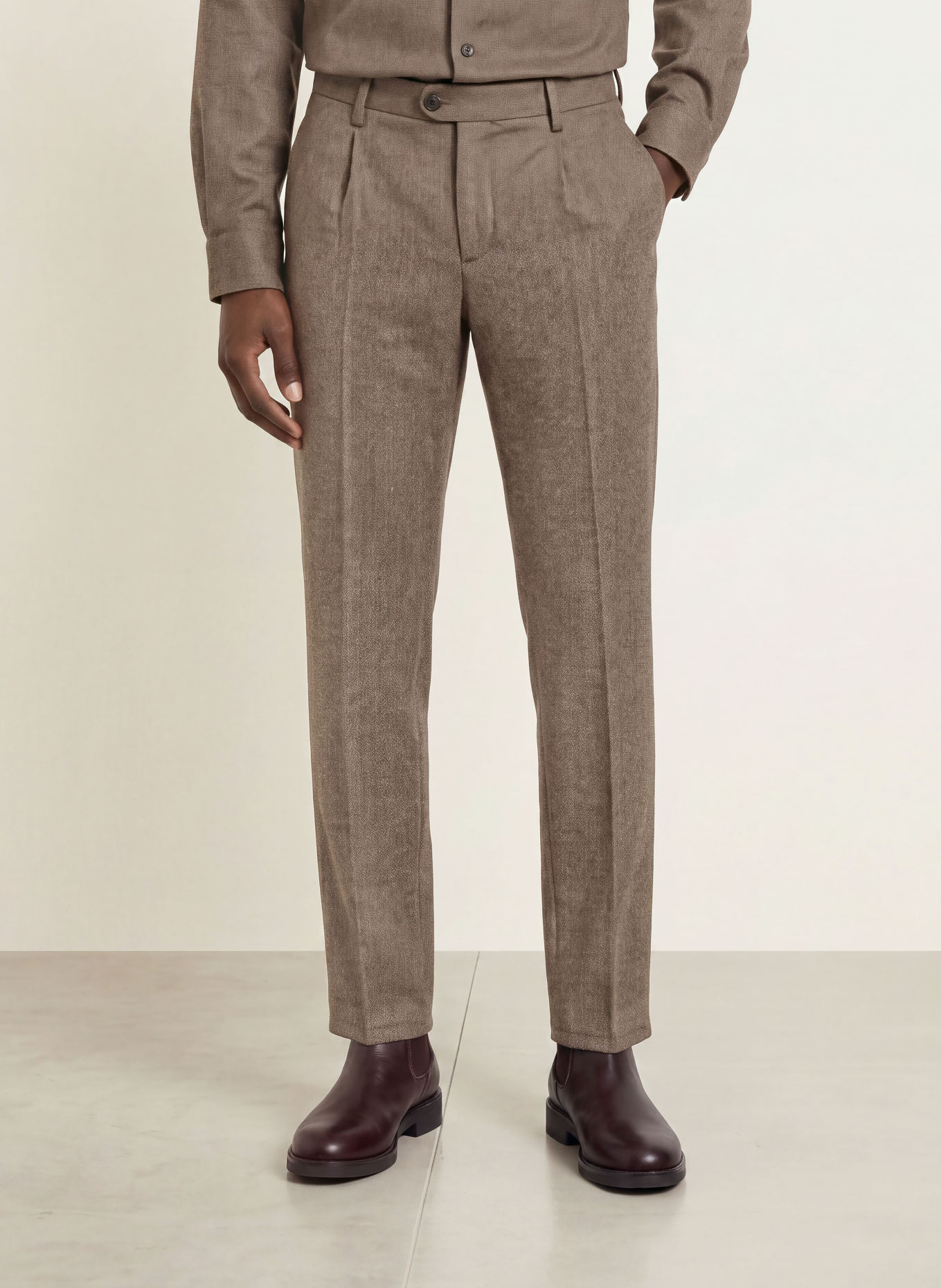 PROFUOMO Broek met losse pasvorm: BRUIN