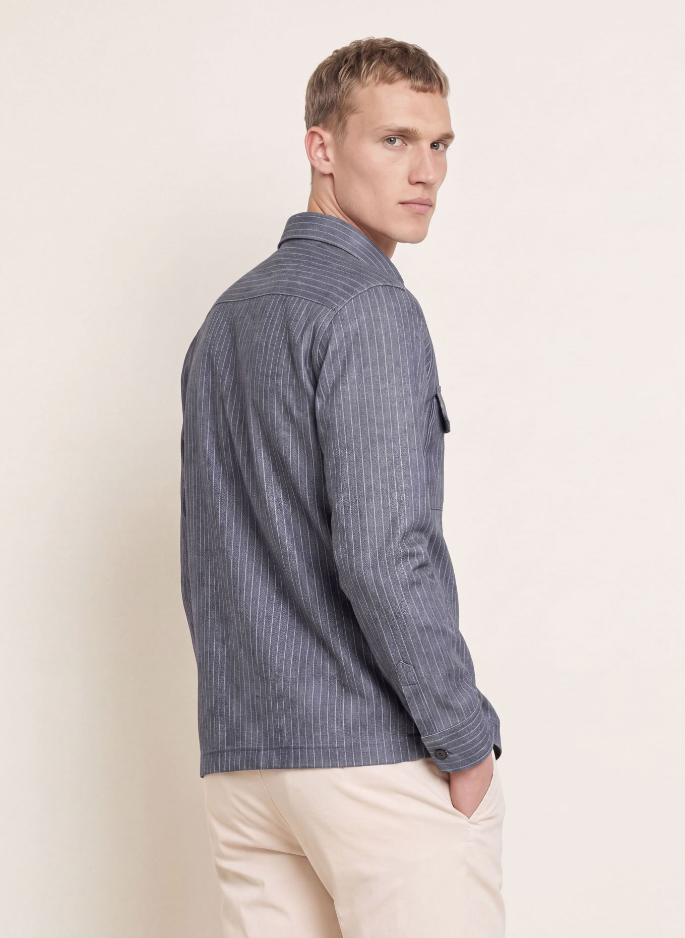 DESOTO Overshirt: DARK GRAY / WHITE