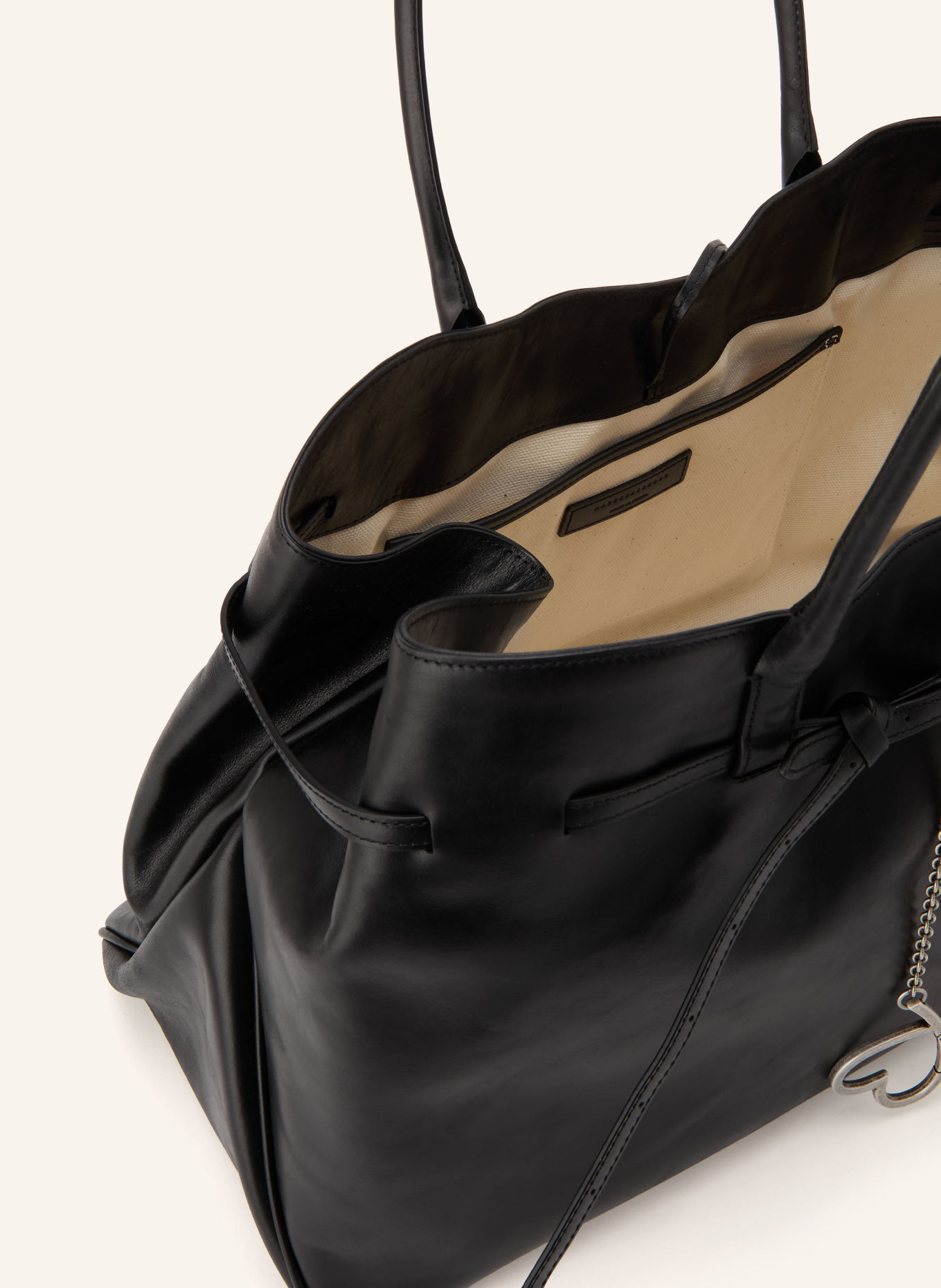 MARGE SHERWOOD Shopper GRANDMA USED BAG XL: SCHWARZ / SILBER