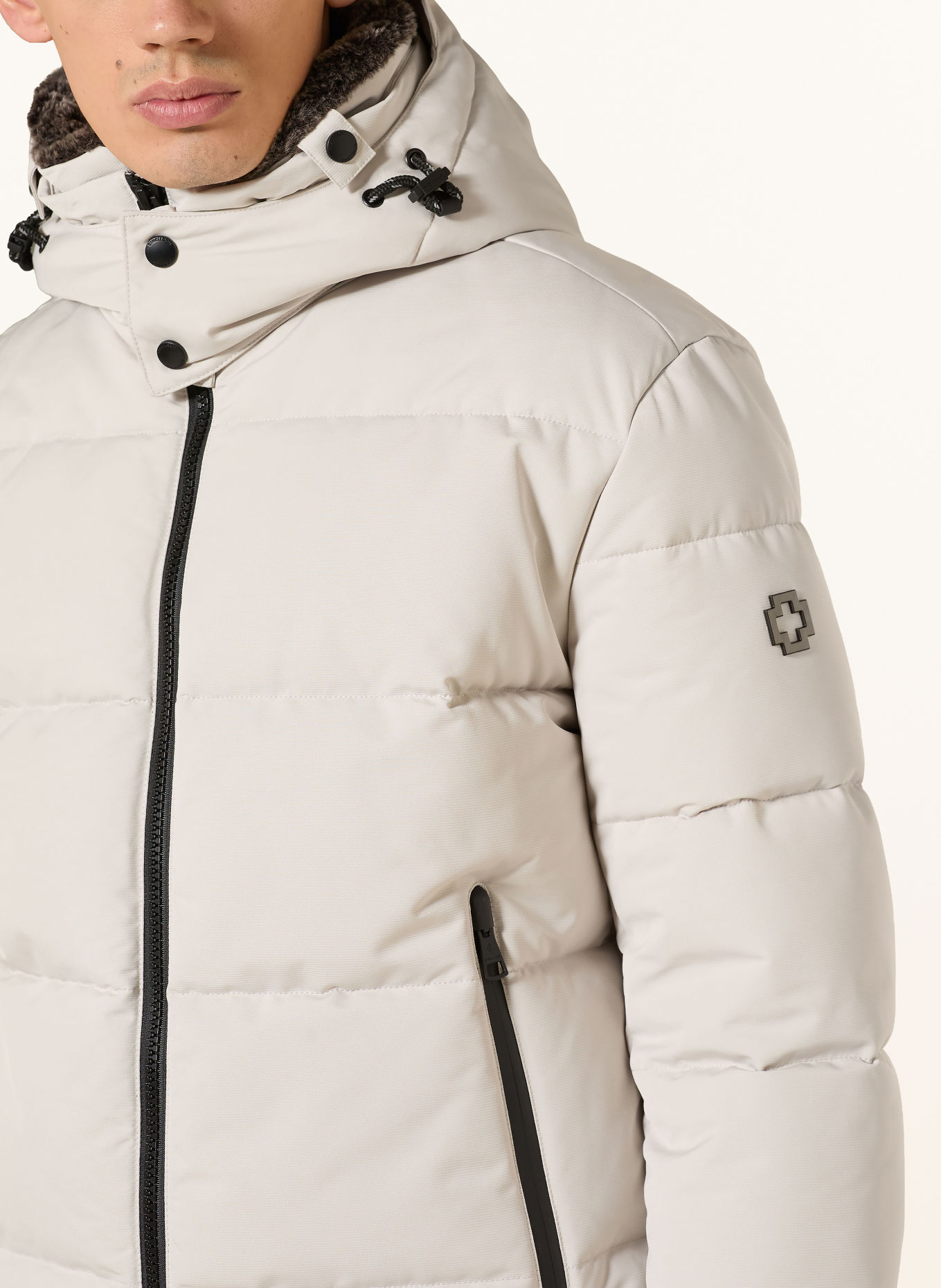 STRELLSON Steppjacke ARCOLA mit abnehmbarem Kunstfell: HELLGRAU