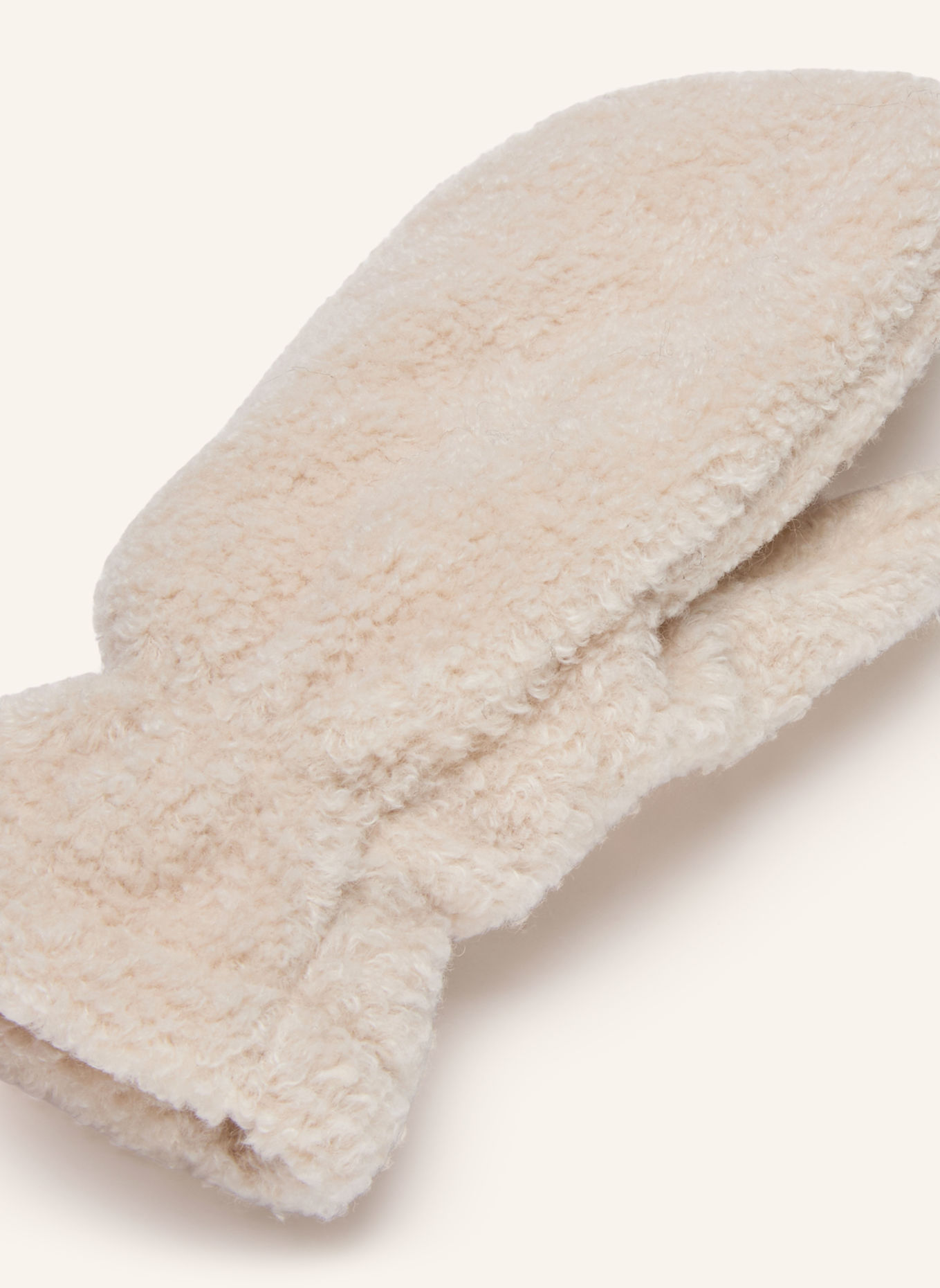 LOEVENICH Plush Mittens: CREAM