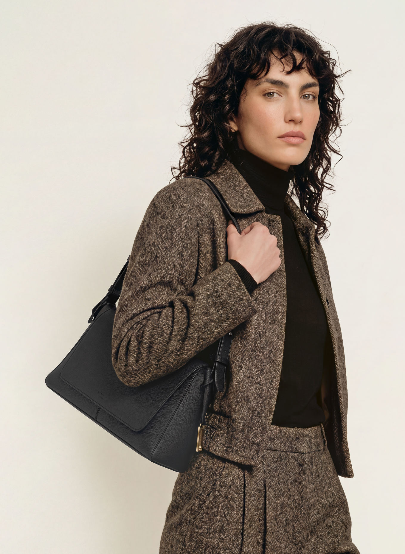 BOSS Sac épaule AMELINE: NOIR