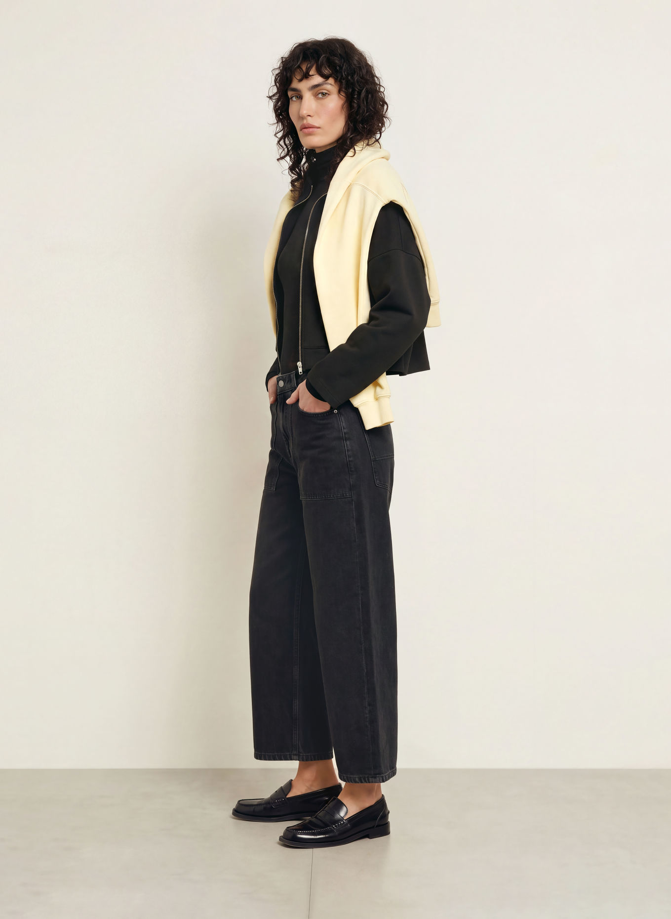 DRYKORN Jeansy typu barrel DERIVE: 1030 schwarz
