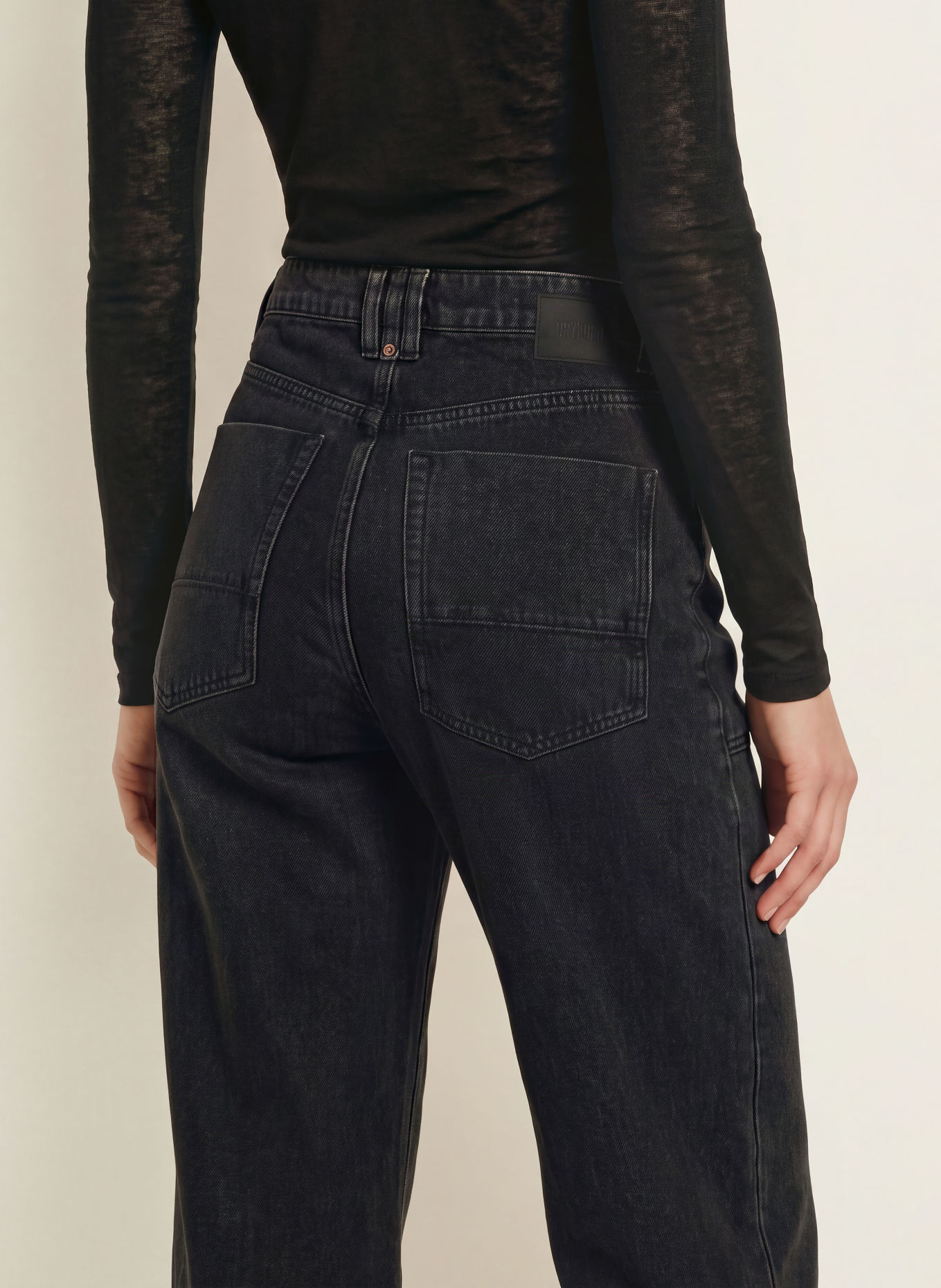 DRYKORN Jeansy typu barrel DERIVE: 1030 schwarz