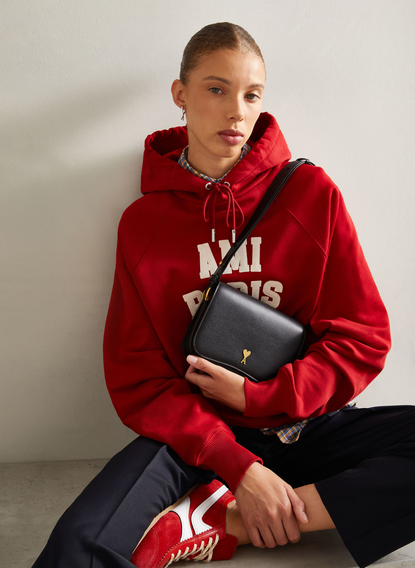 AMI PARIS PARIS PARIS Crossbody Bag: BLACK / GOLD