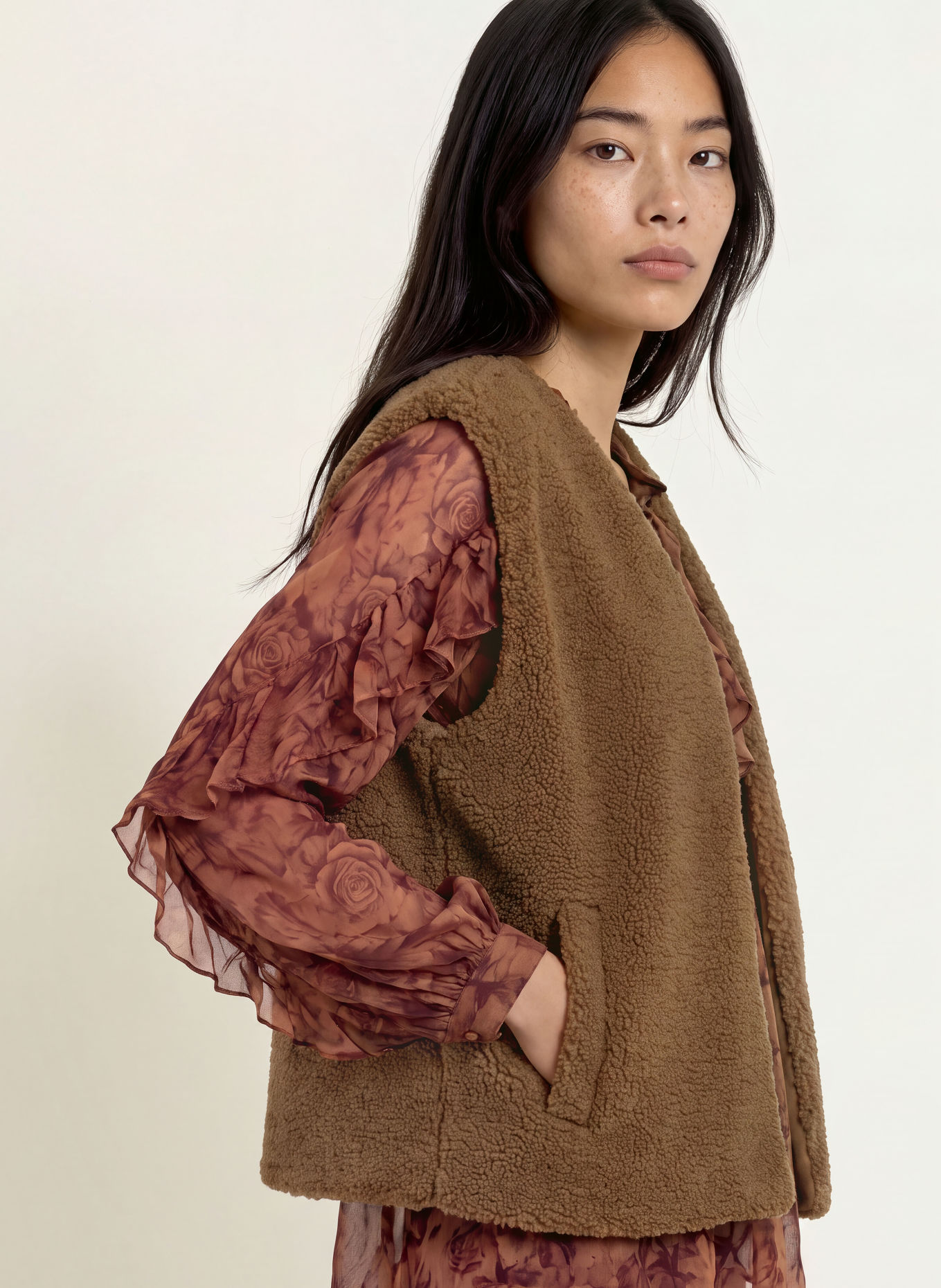 GRACE & MILA Teddyfell-Weste AVERY: TAUPE