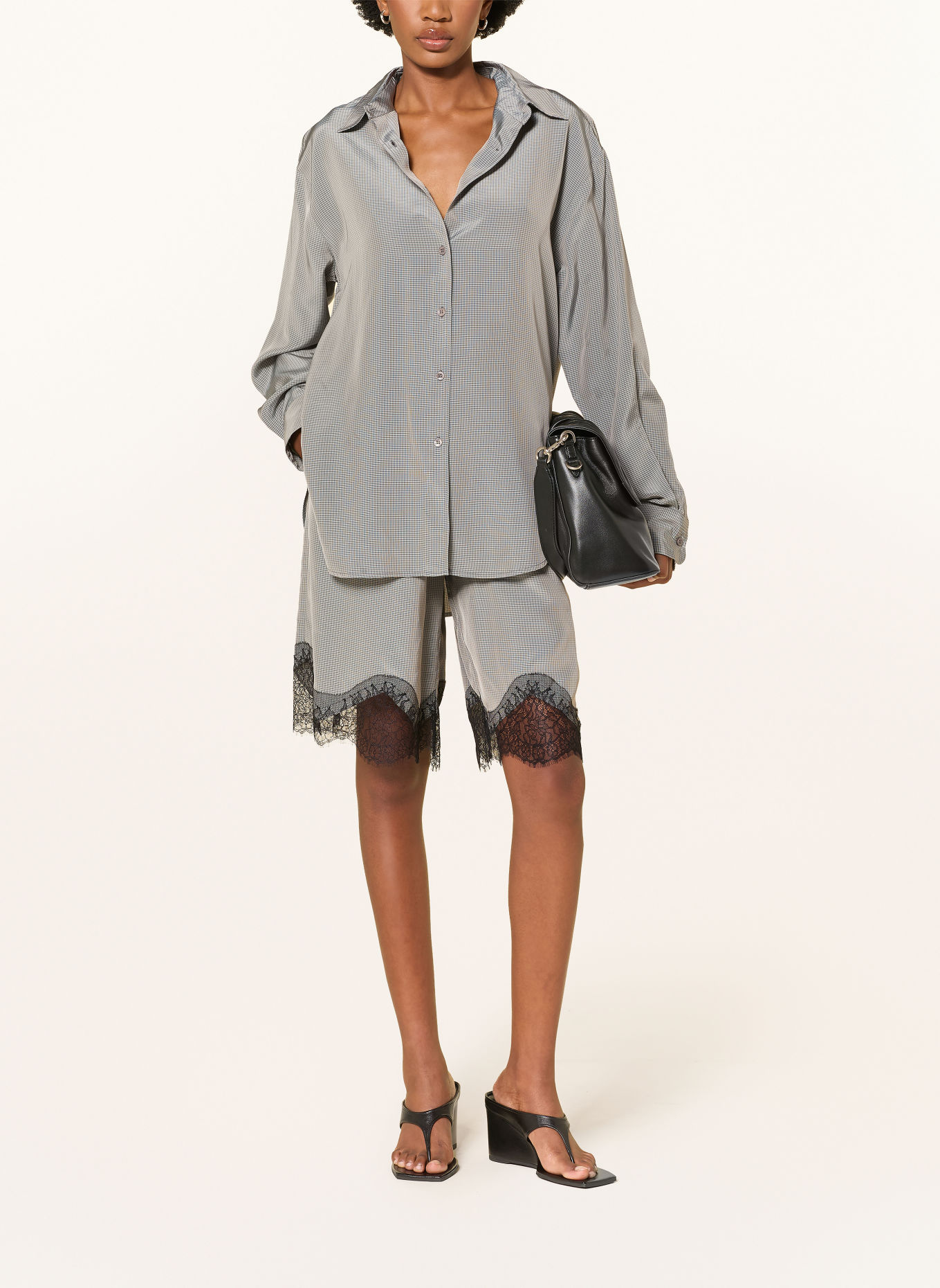 The Frankie Shop BAXTER-Bermuda met kant: DONKERGRIJS / CRÈME / ZWART