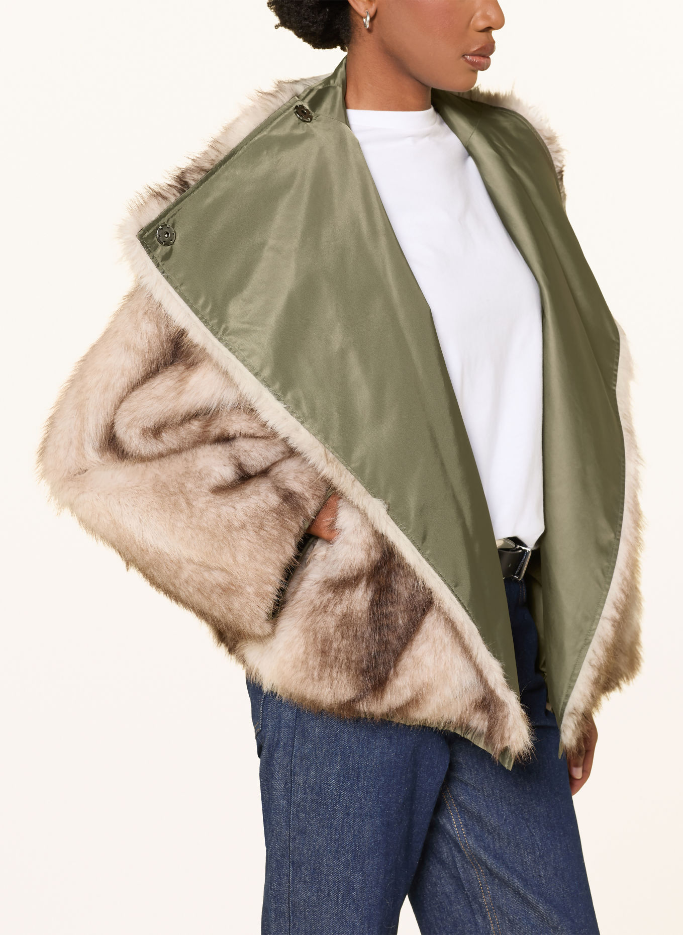 The Frankie Shop SENNA Reversible Faux Fur Jacket: CREAM / DARK BROWN / OLIVE