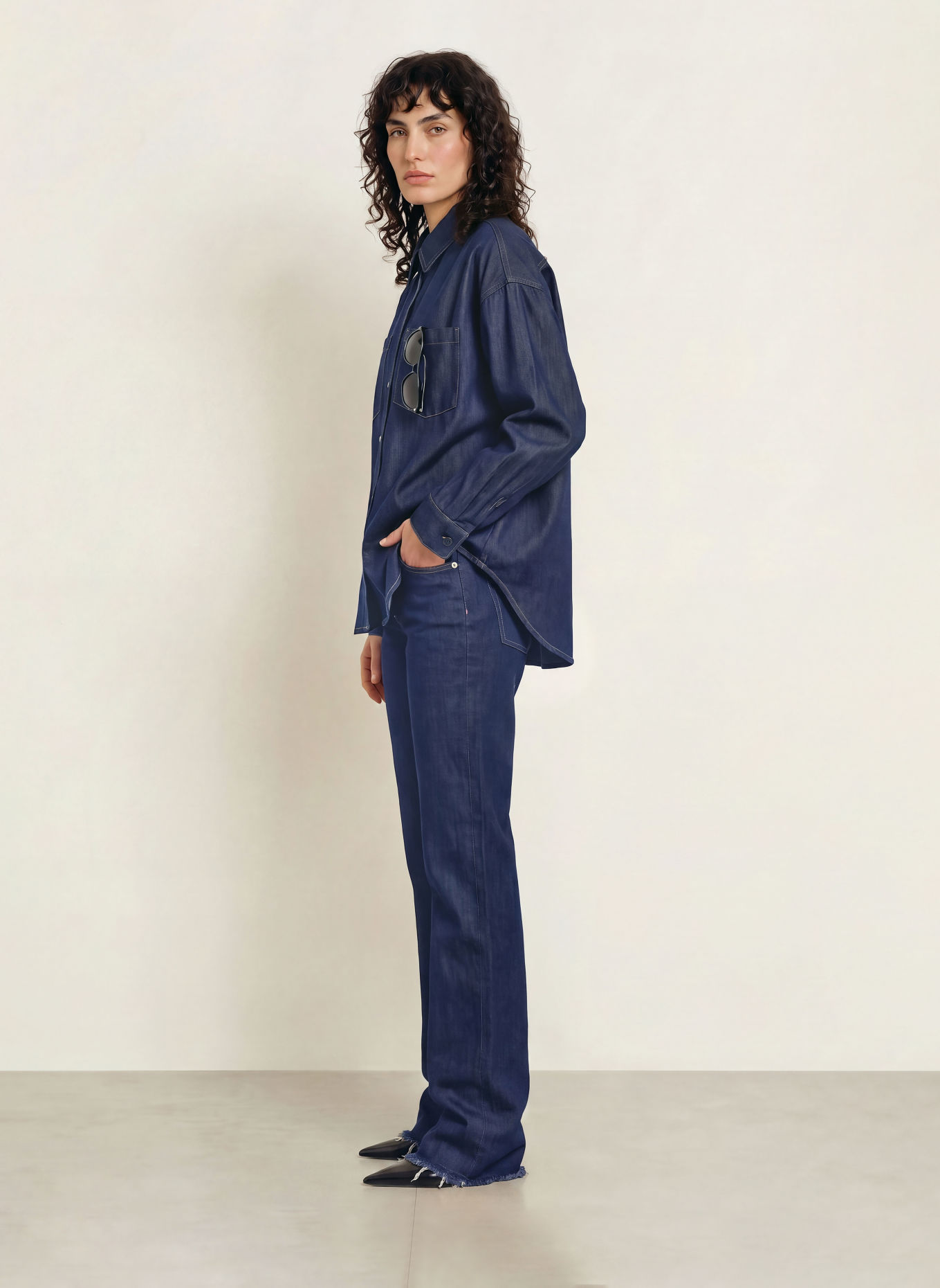 The Frankie Shop Denimblouse DEIRA: DONKERBLAUW