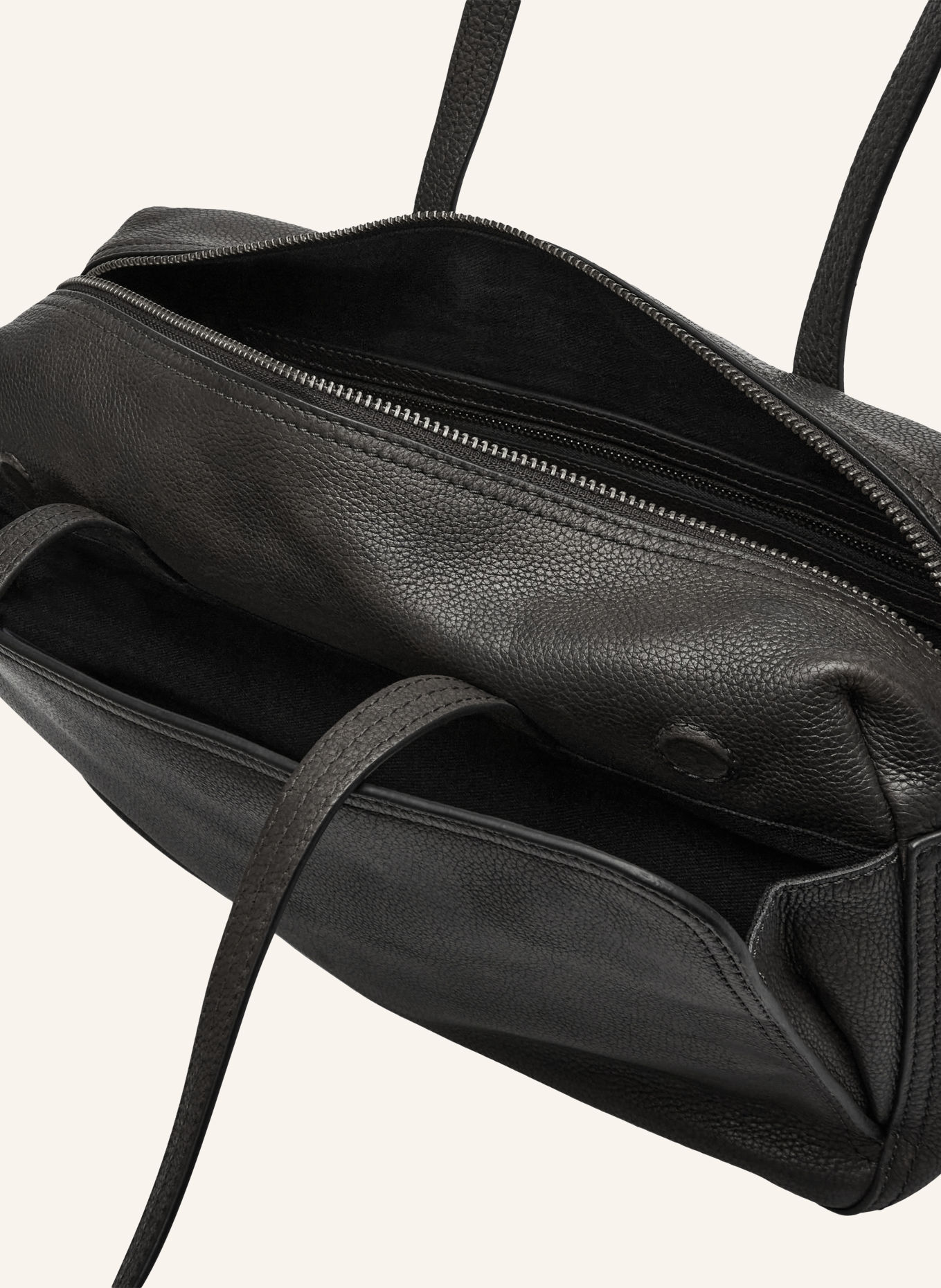 LIEBESKIND CLARICE MEDIUM Shoulder bag: BLACK
