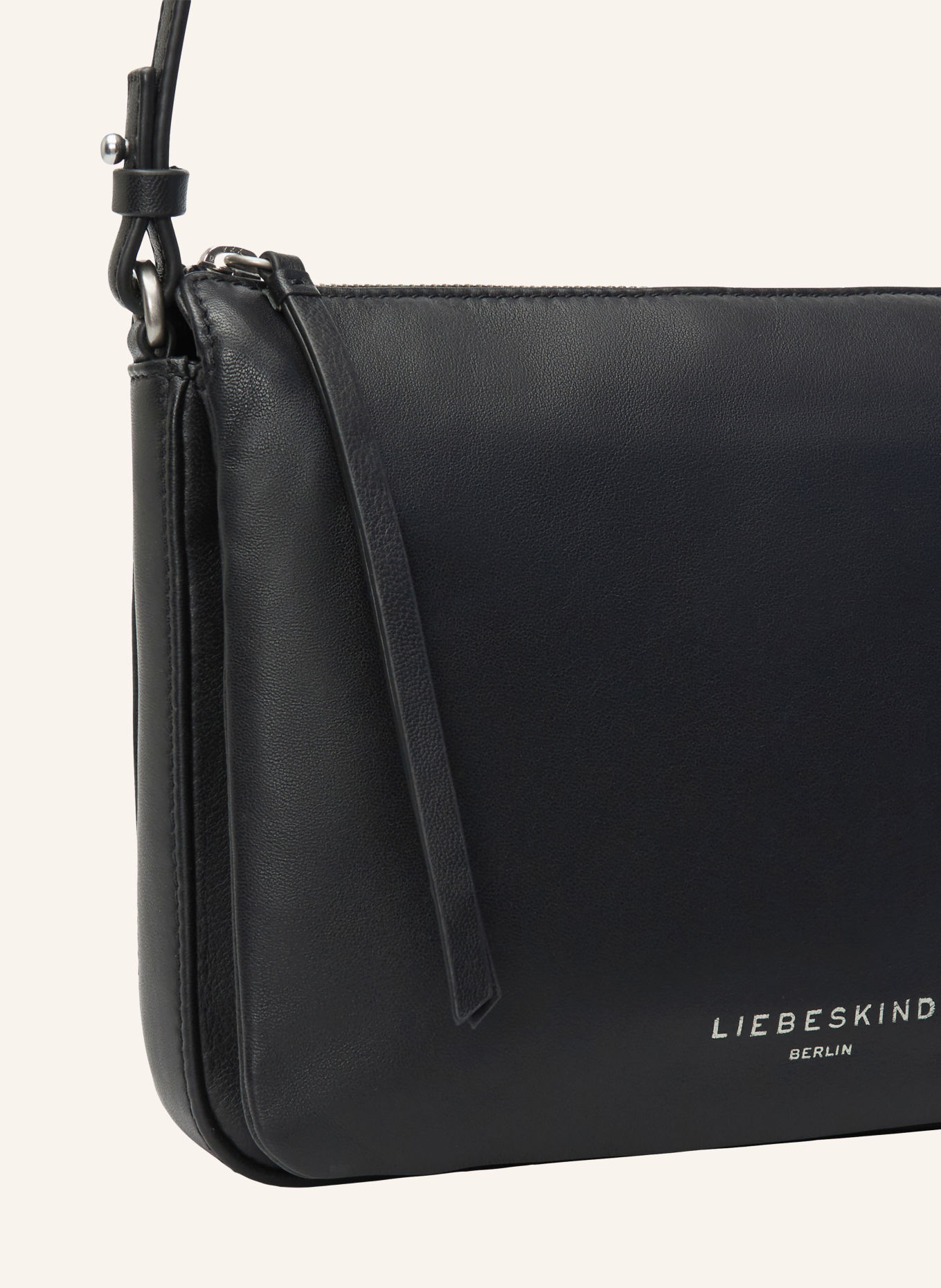 LIEBESKIND NINA MEDIUM Crossbody Bag: BLACK / SILVER