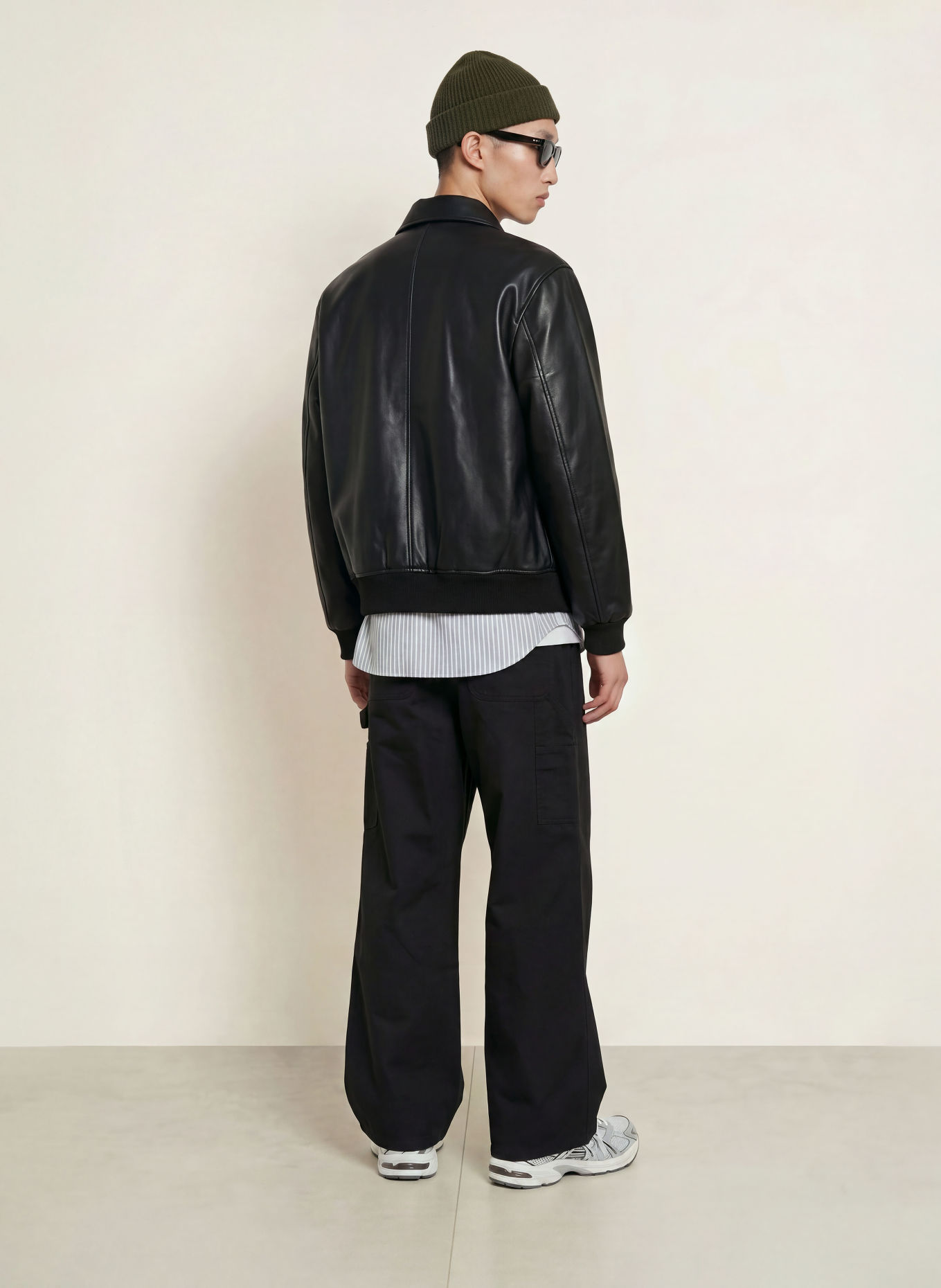 carhartt WIP Jacke ARIZONA in Lederoptik: SCHWARZ