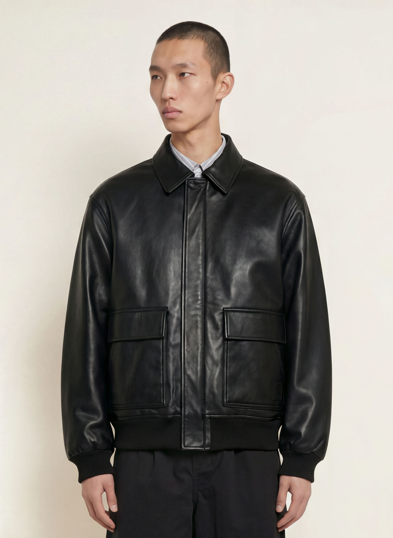carhartt WIP Jacke ARIZONA in Lederoptik: SCHWARZ
