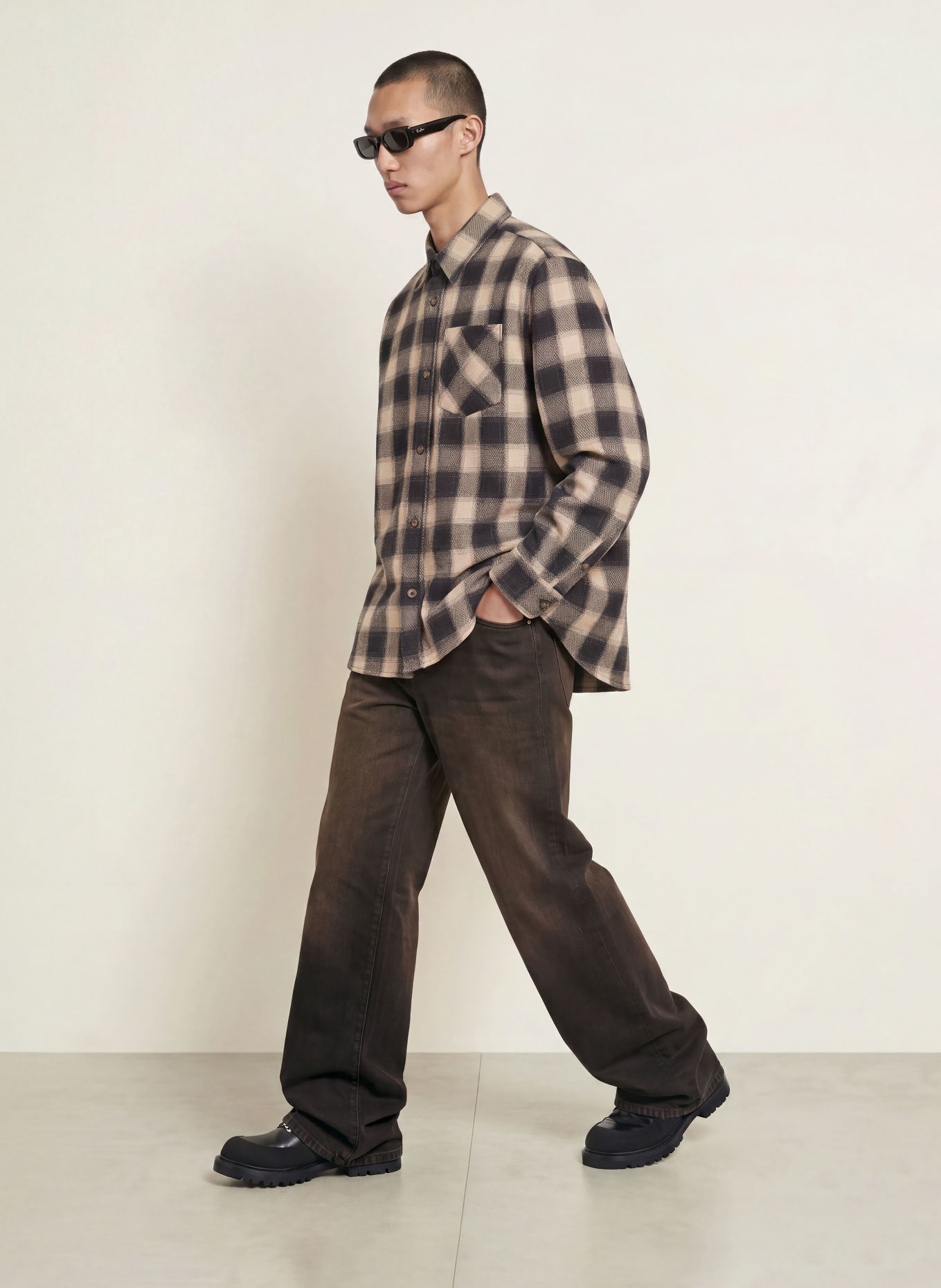 carhartt WIP DAYNE Comfort Fit Shirt: DARK BROWN / BEIGE