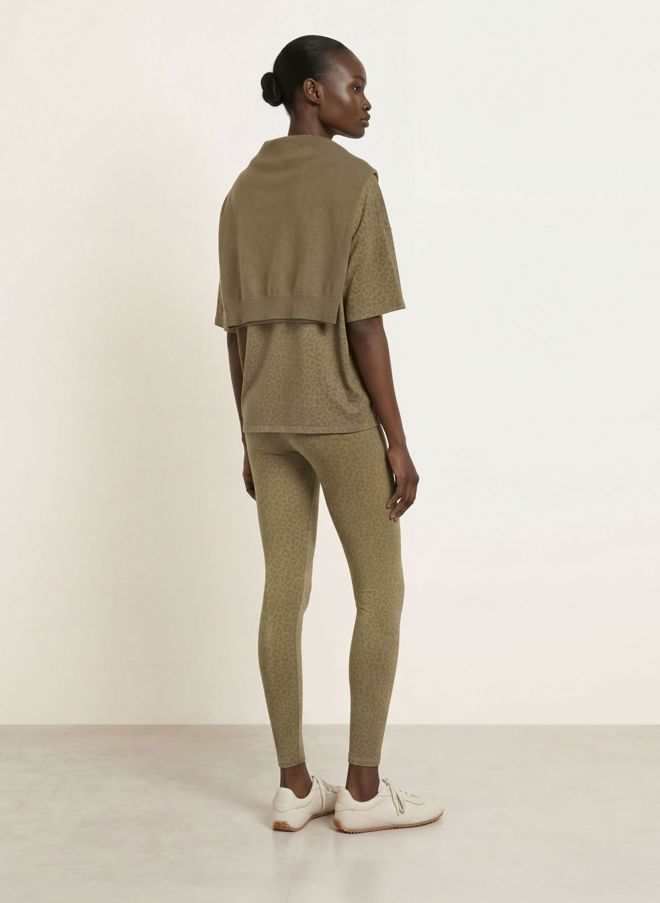 Juvia 7/8-Leggings ZOÉ: OLIV / KHAKI