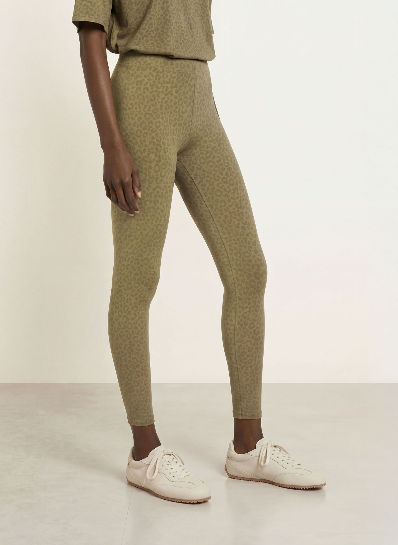 Juvia 7/8-Leggings ZOÉ: OLIV / KHAKI