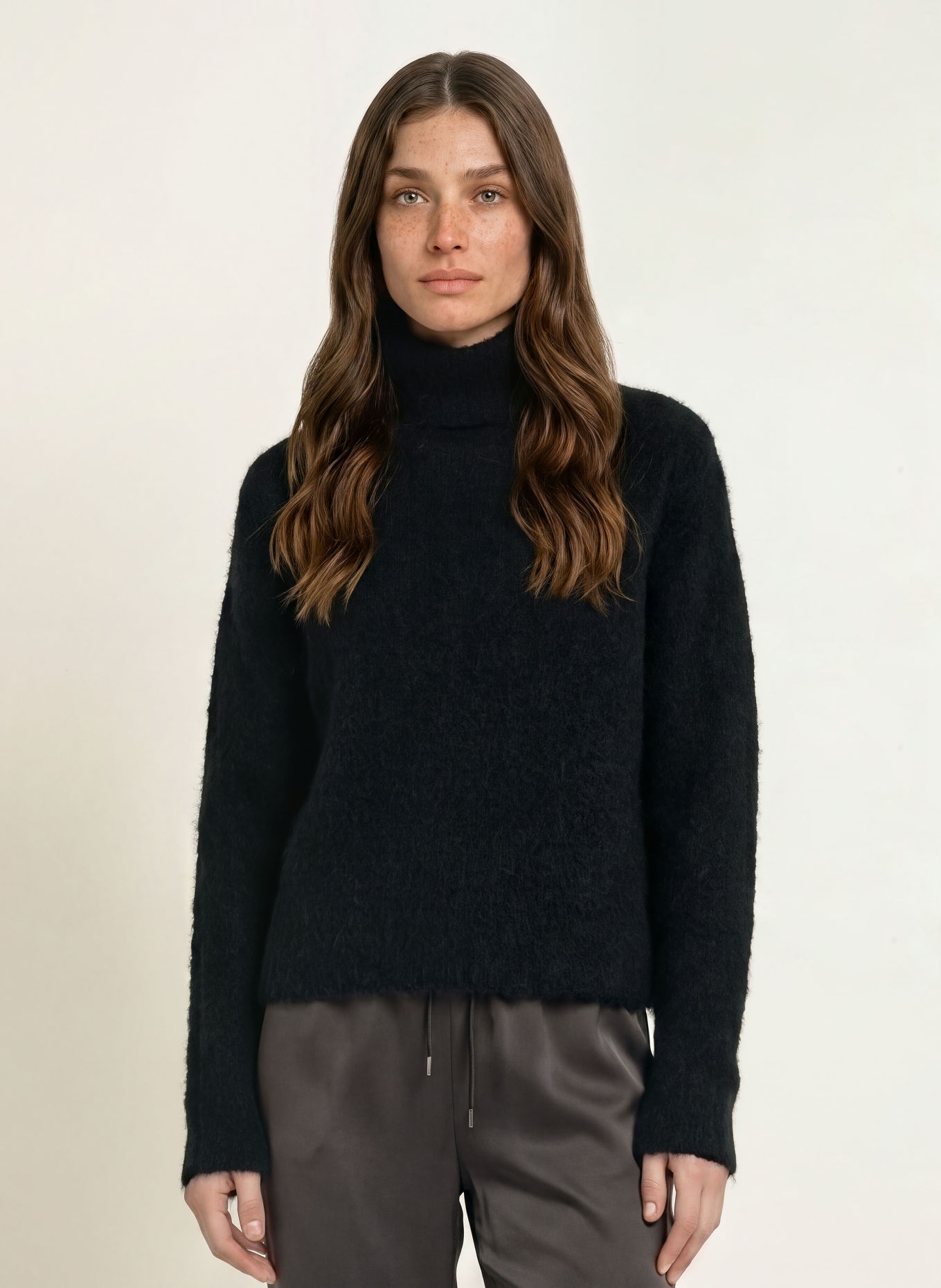 Juvia Rollkragenpullover SUZAN mit Alpaka: SCHWARZ