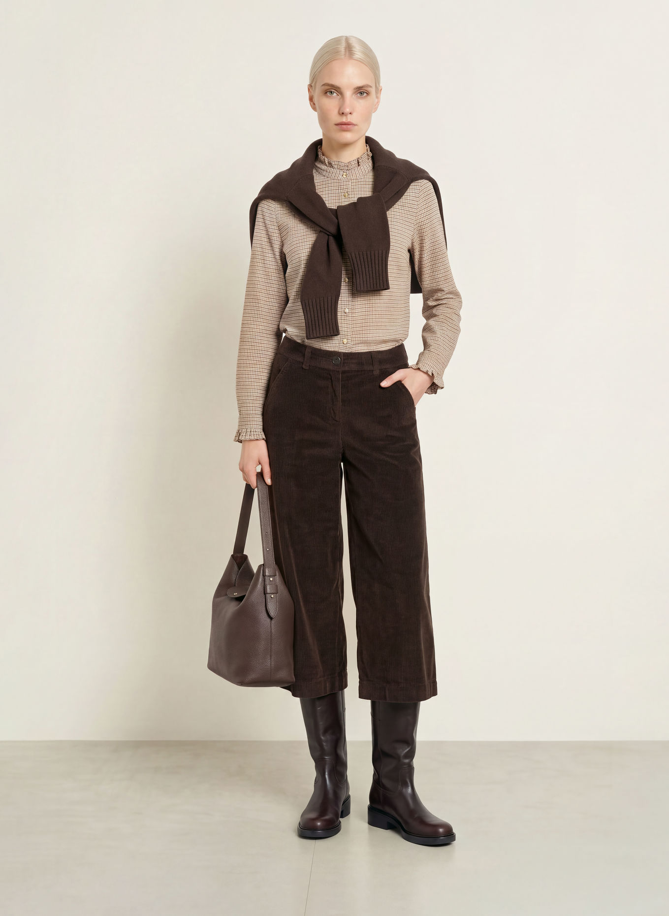 BRAX Blouse VICTORIA met ruches: WIT / MARRON FONCÉ / BEIGE