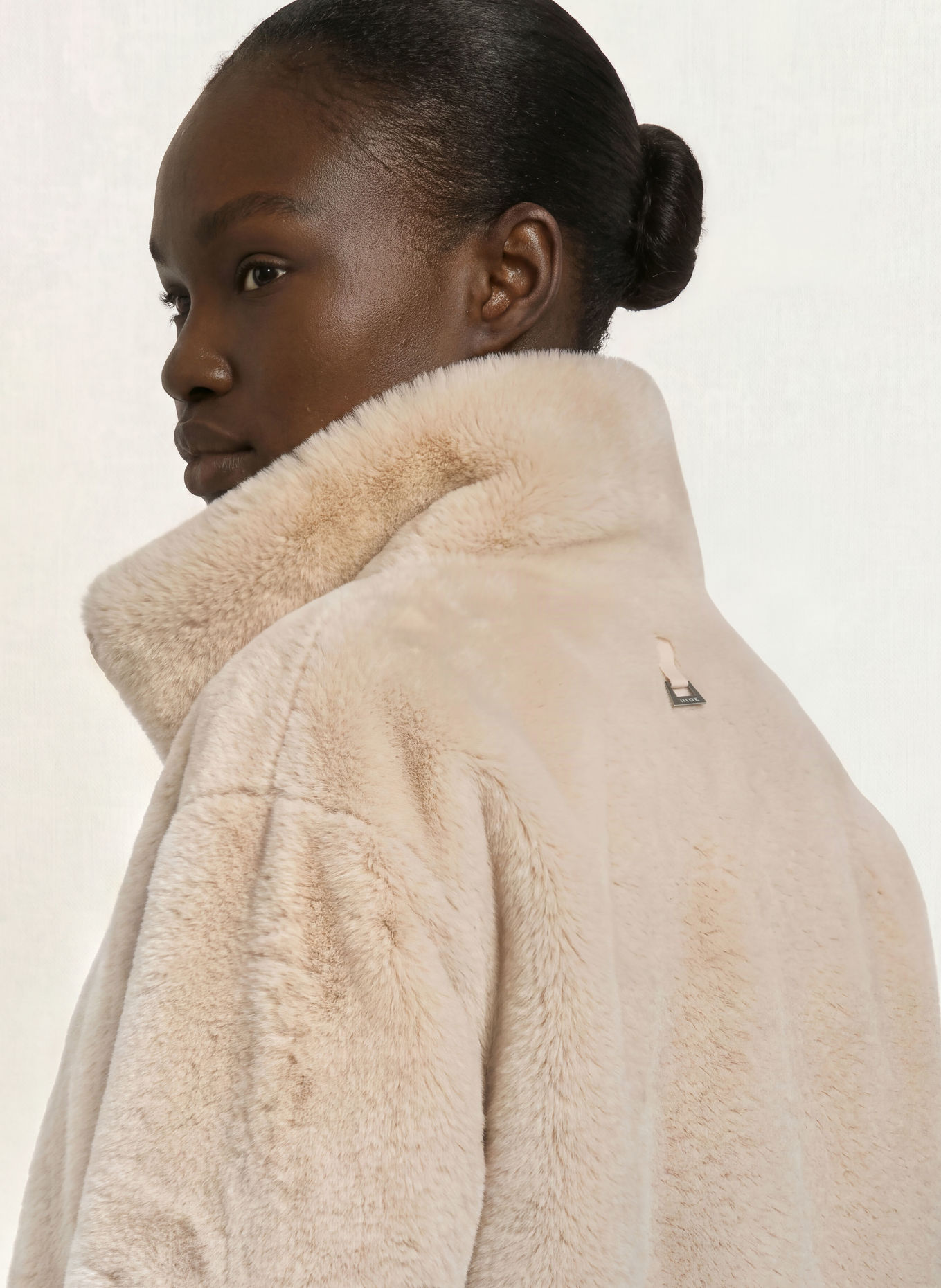 APPARIS Veste en fausse fourrure BROOKS: ÉCRU