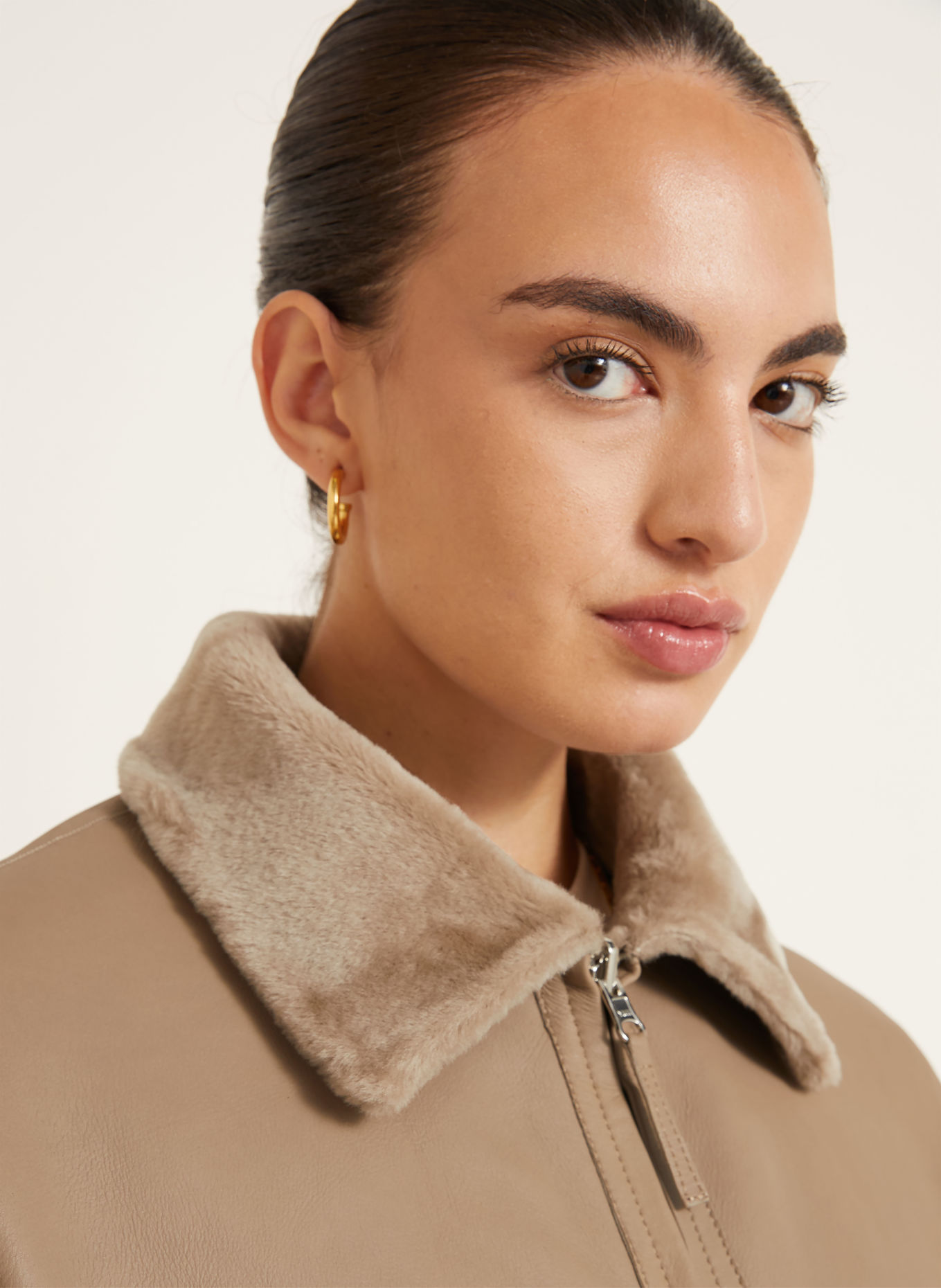 UTZON Omkeerbare leren jas JOJI: BEIGE