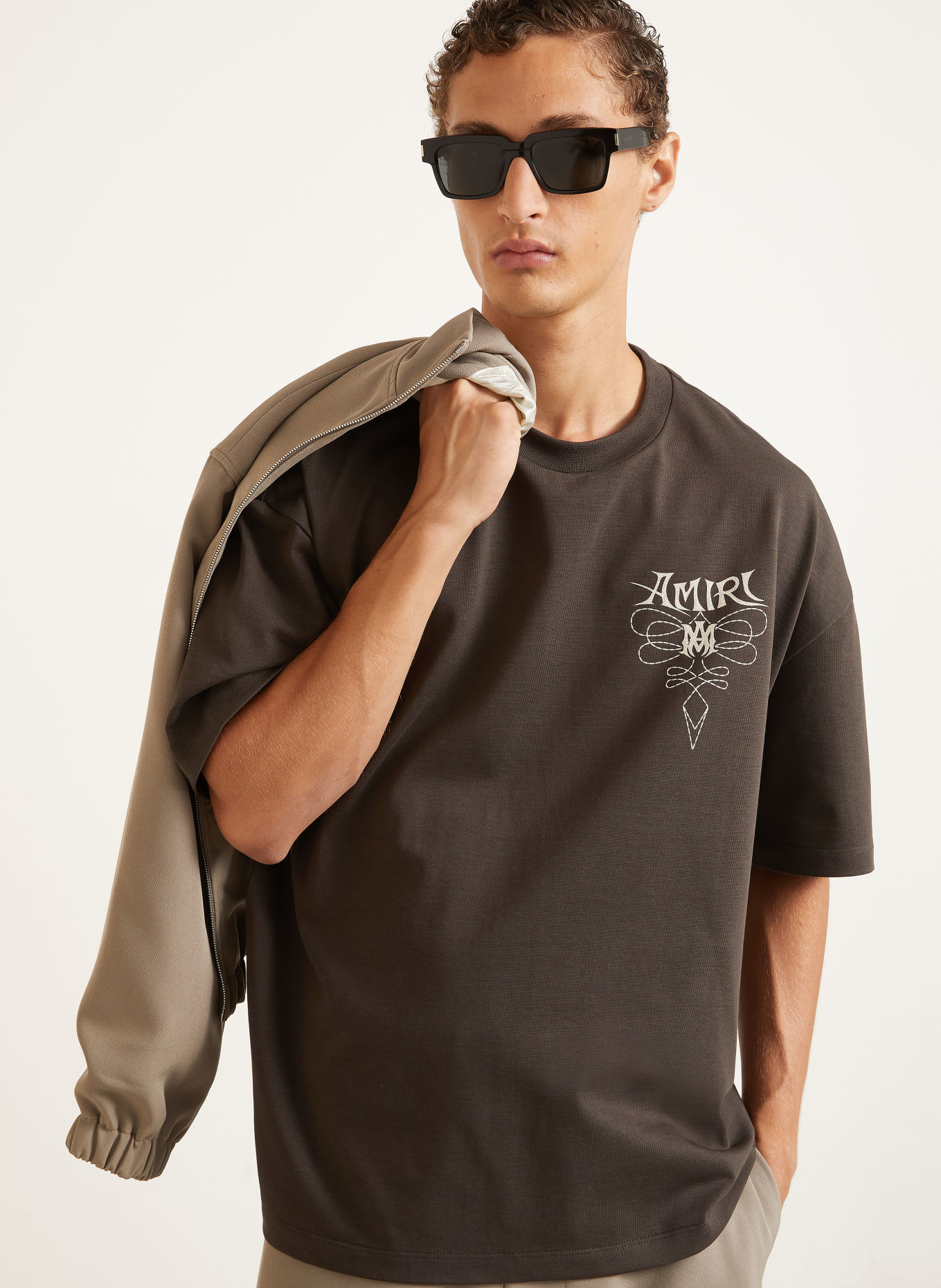 AMIRI T-Shirt LASSO: DUNKELBRAUN / BEIGE