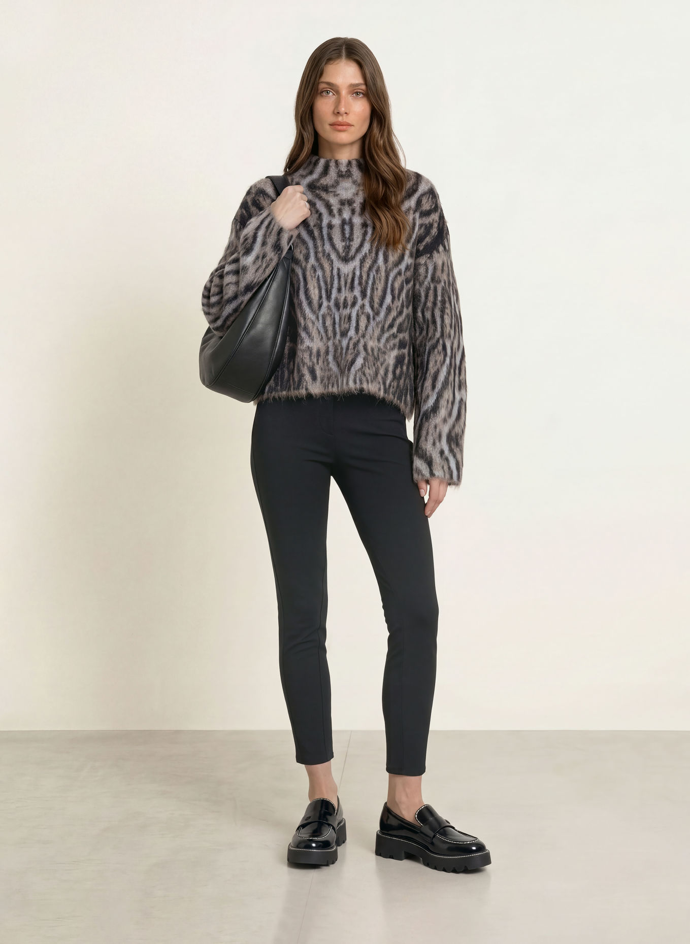 MARC CAIN SILEA 7/8-length trousers: 900 black new