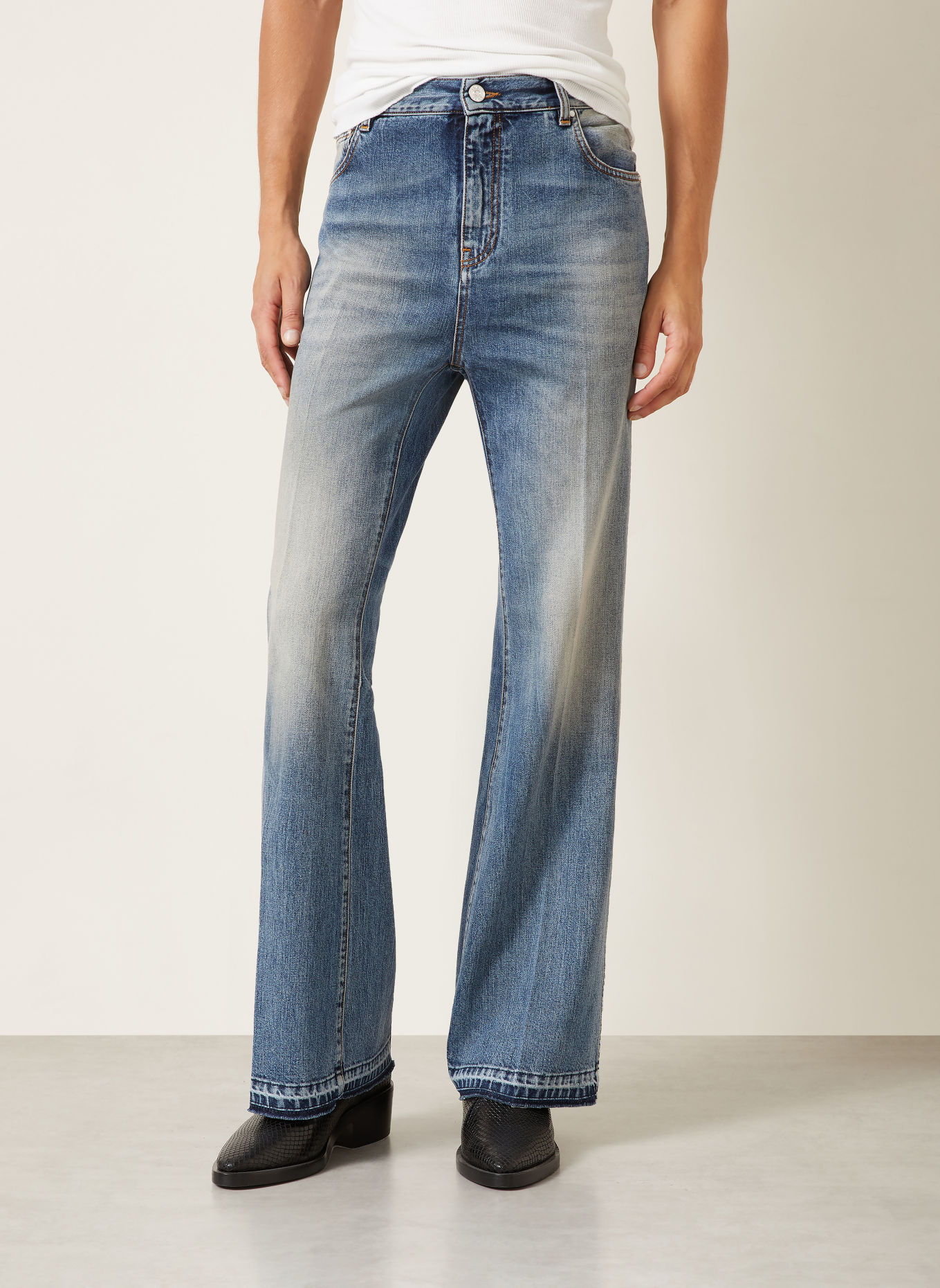 AMIRI Jeans MA FIT Regular Fit: 004S
Canyon Sky