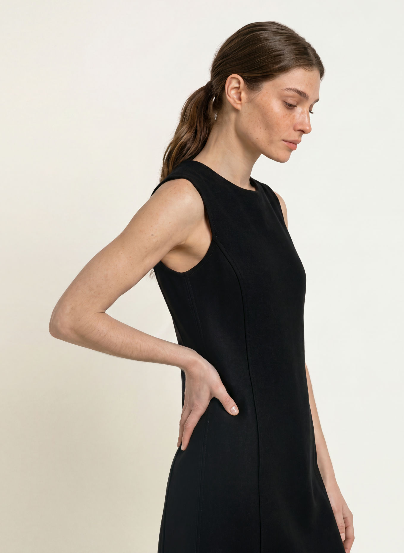 MARC CAIN Strickkleid: 900 black new