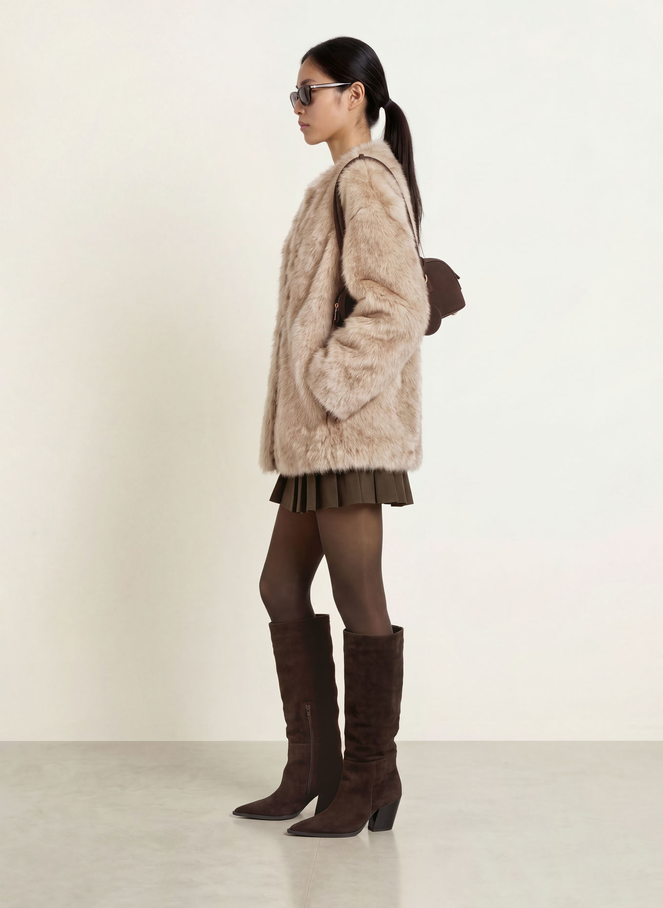 GUESS Faux Fur Coat: LIGHT BROWN