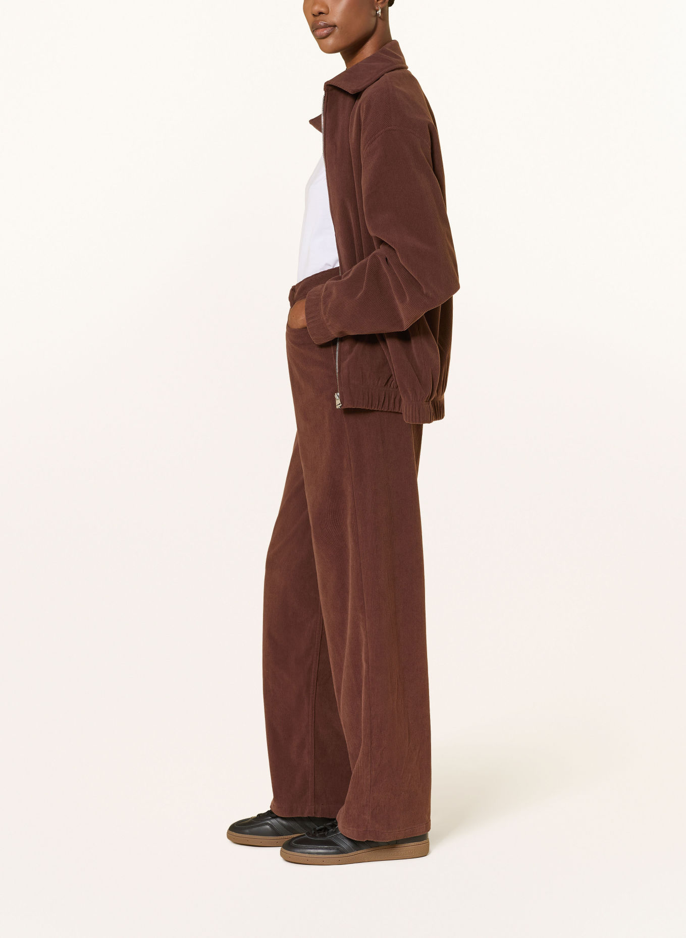 HUGO HIDAMI Cord Pants: BROWN