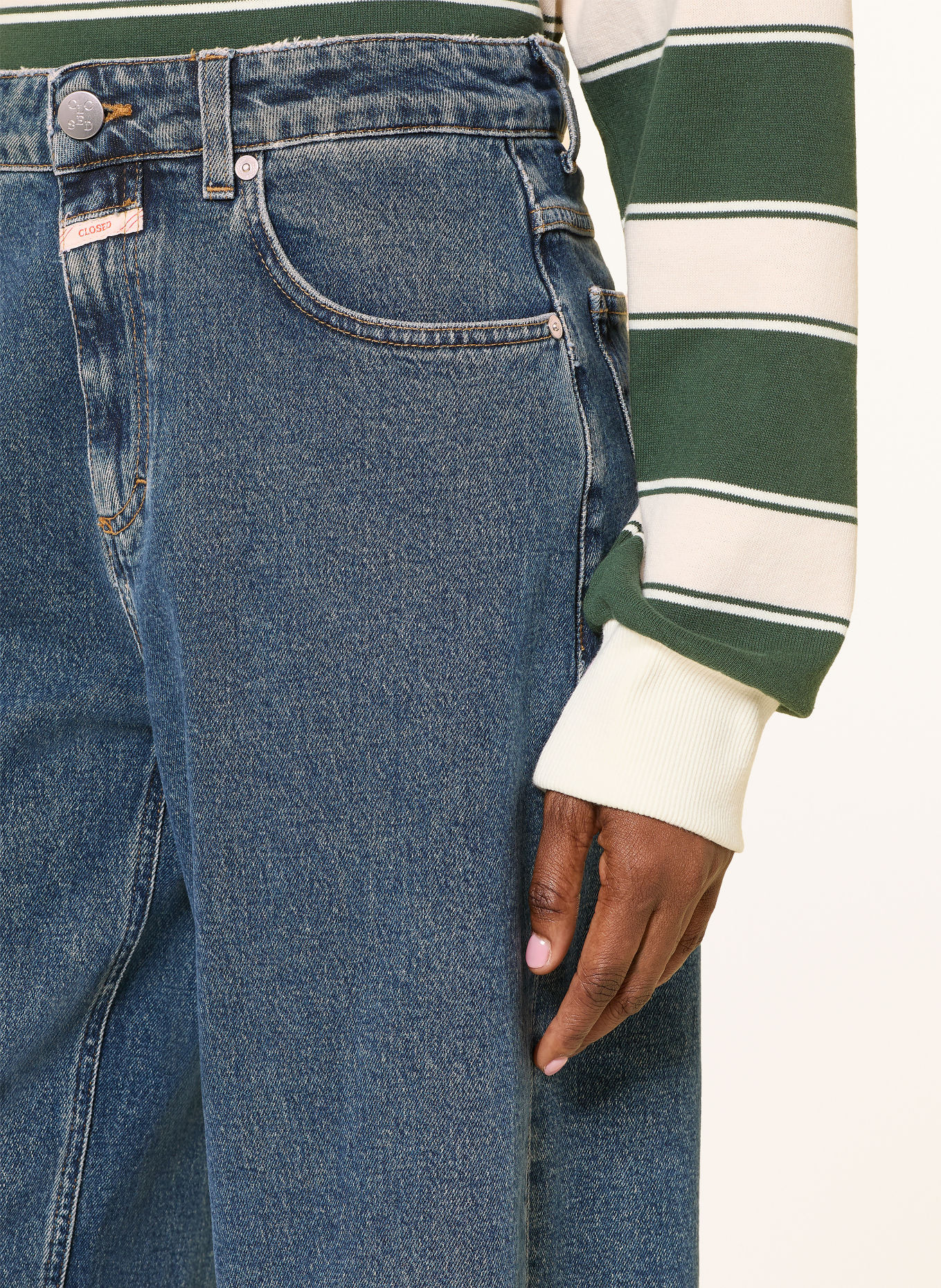 CLOSED Jean barrel JAZZIE: MBL MID BLUE