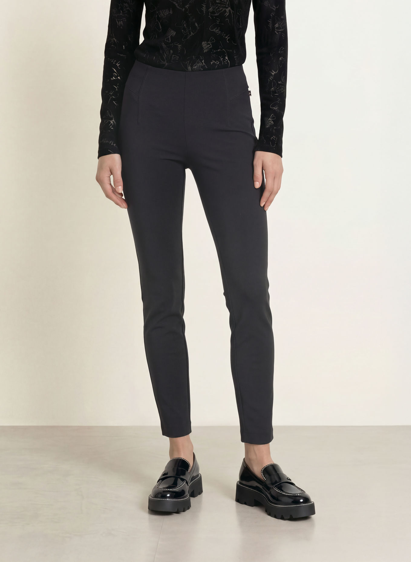 MARC CAIN Leggings SOFIA: 900 black new
