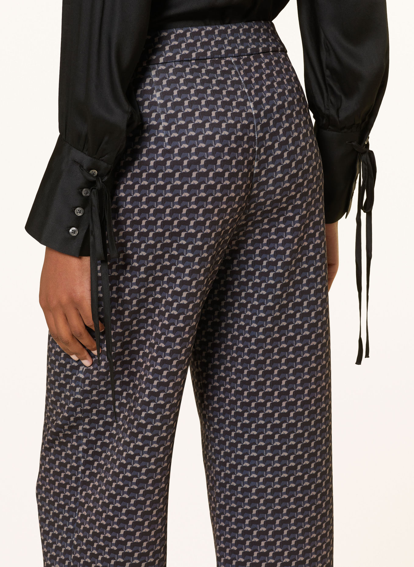 MARC CAIN Spodnie z jerseyu RENTON: 394 navy