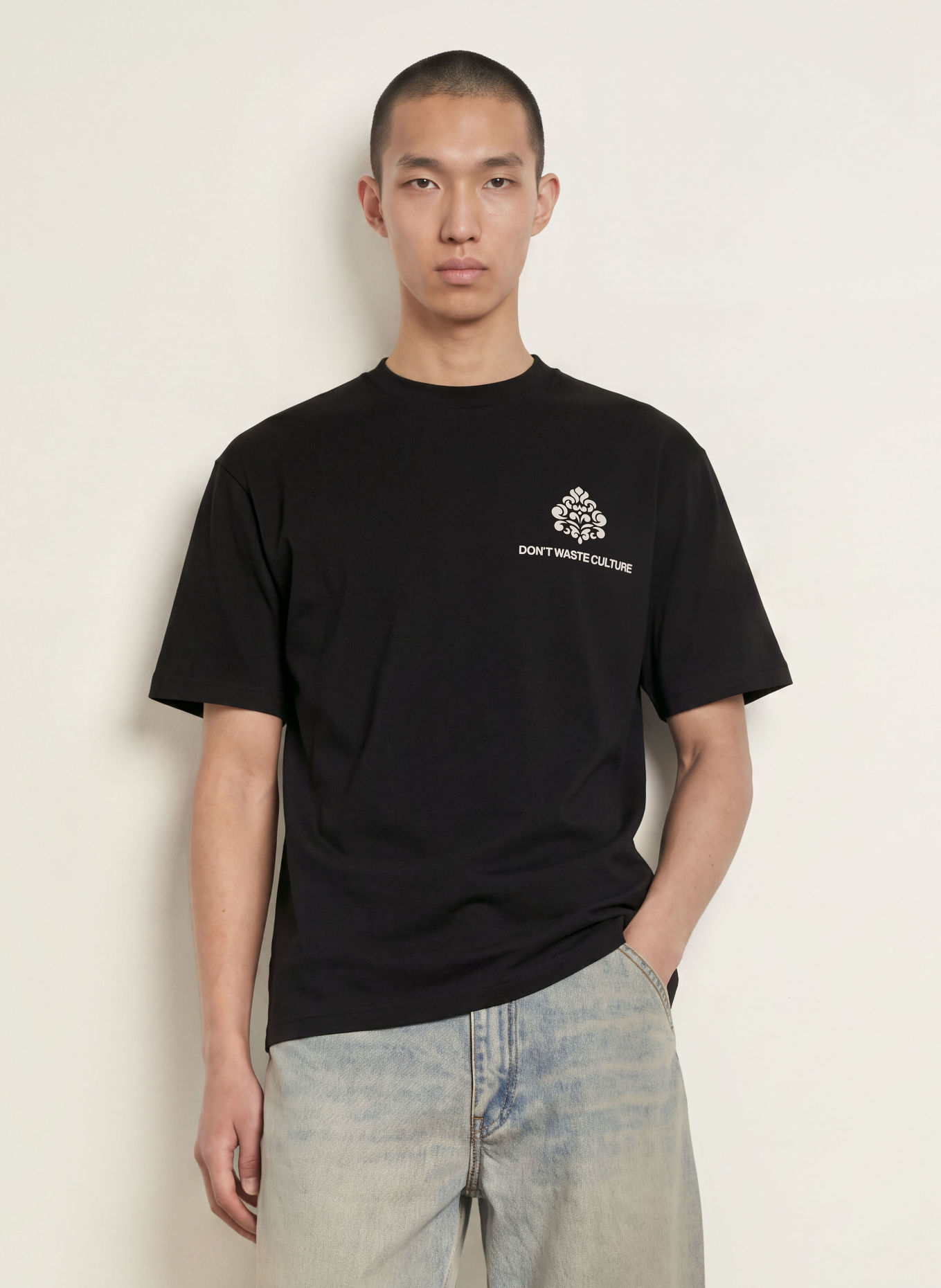 don't waste culture T-Shirt AZEMARI: SCHWARZ