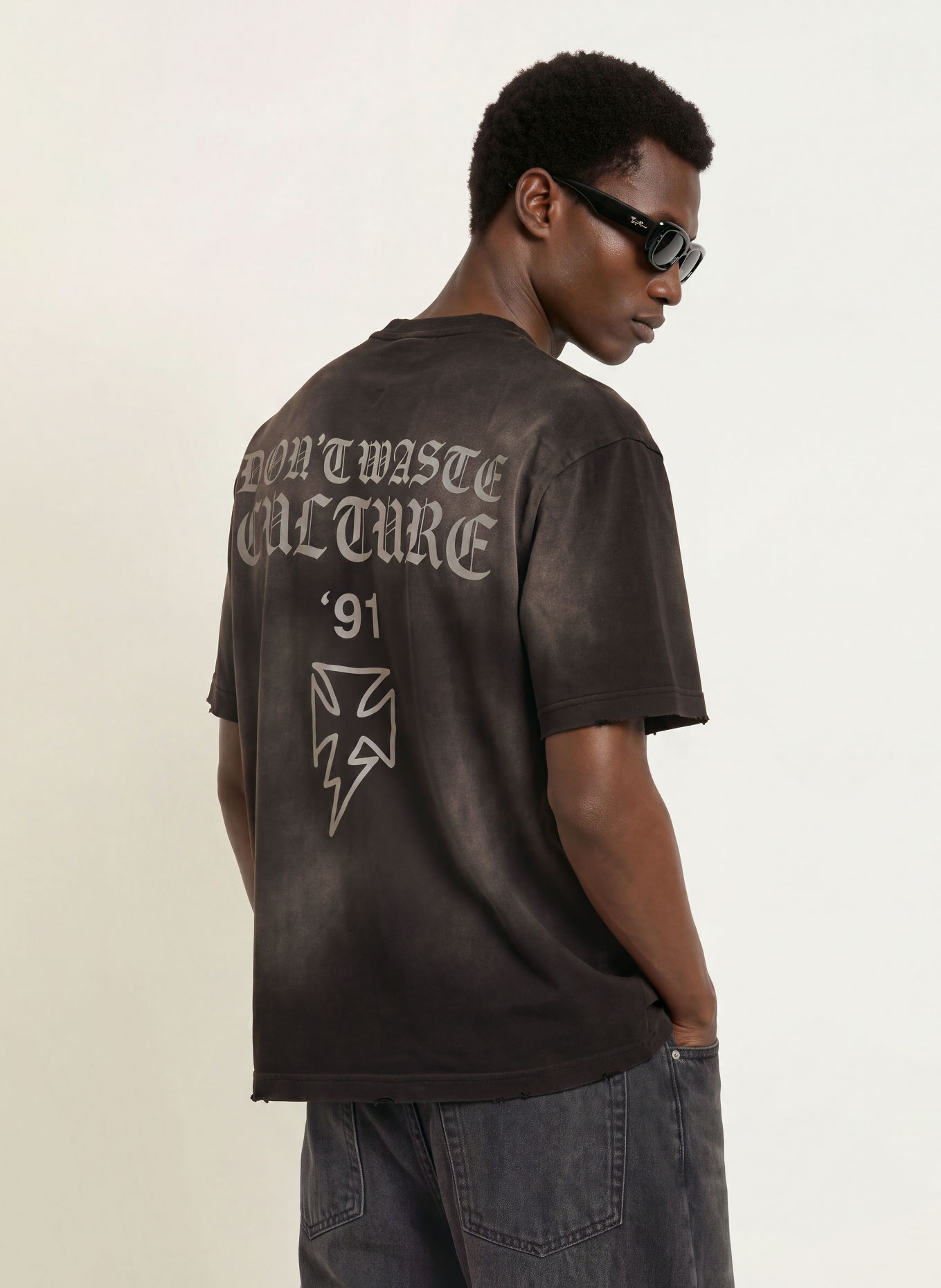 don't waste culture T-Shirt THUNDER: SCHWARZ