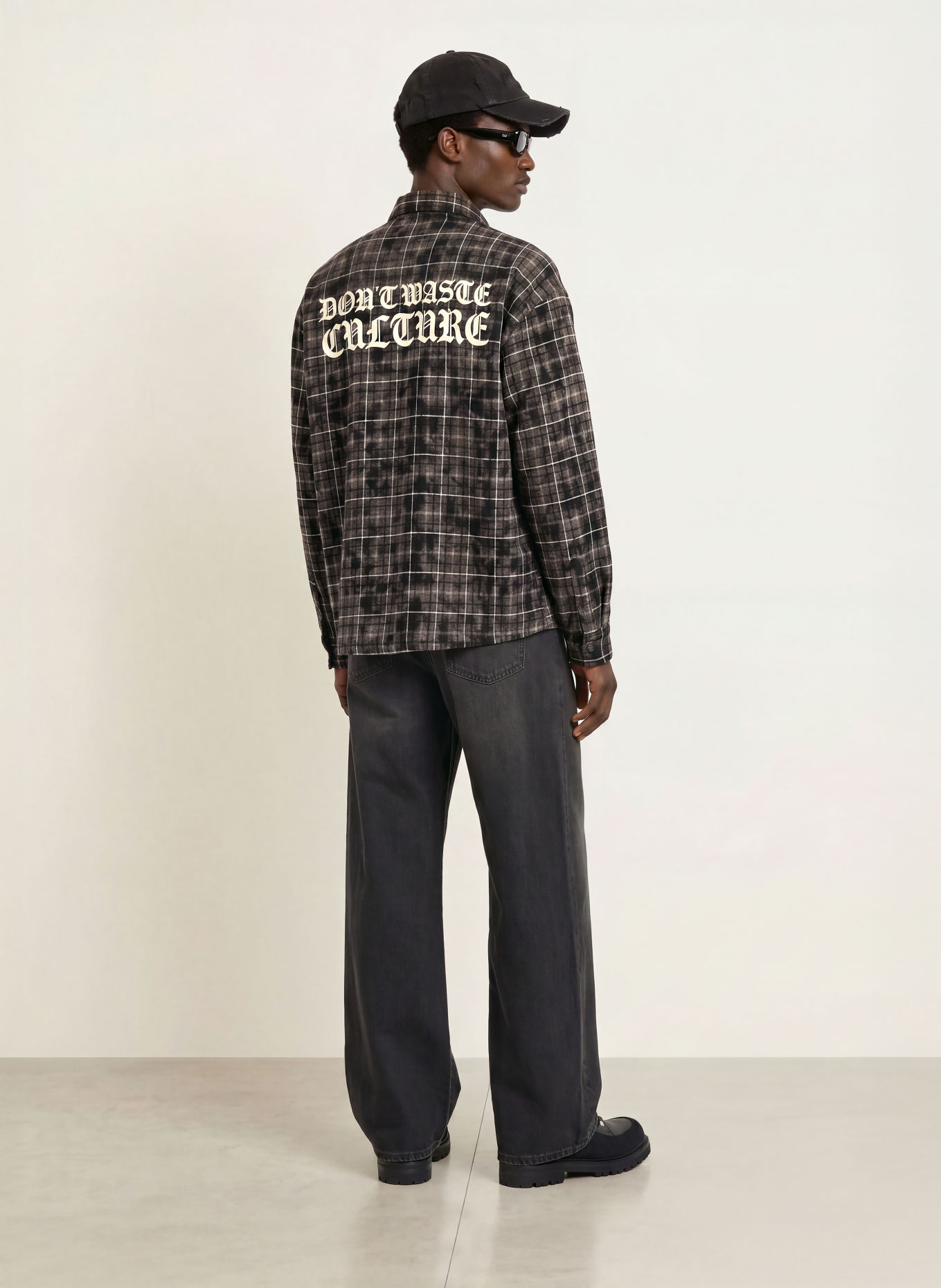 don't waste culture Flanellhemd LEVI Comfort Fit: TAUPE / WEISS / SCHWARZ