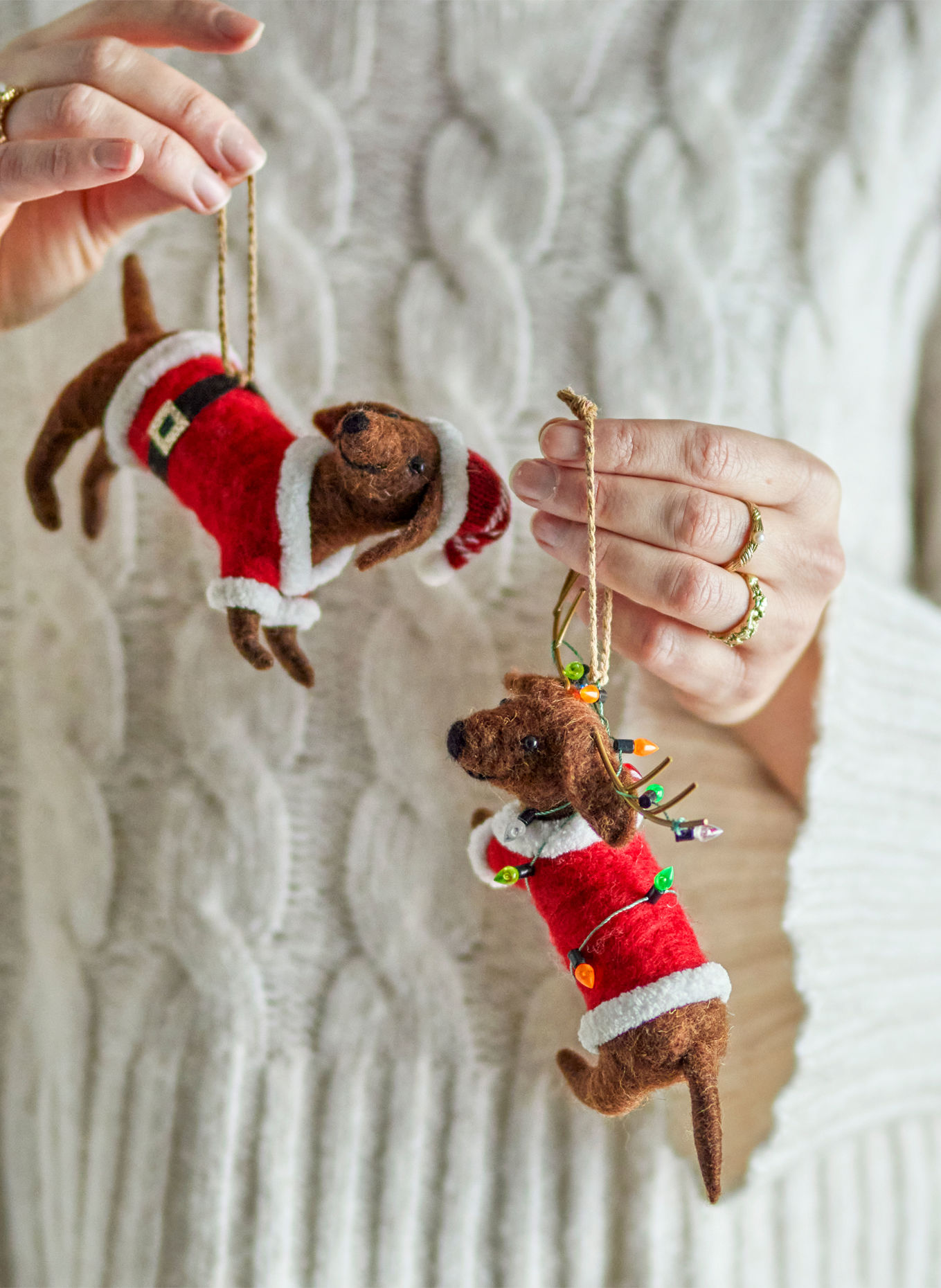 Bloomingville Set van 2 decoratieve hangers MONTY: ROOD / BRUIN / WIT