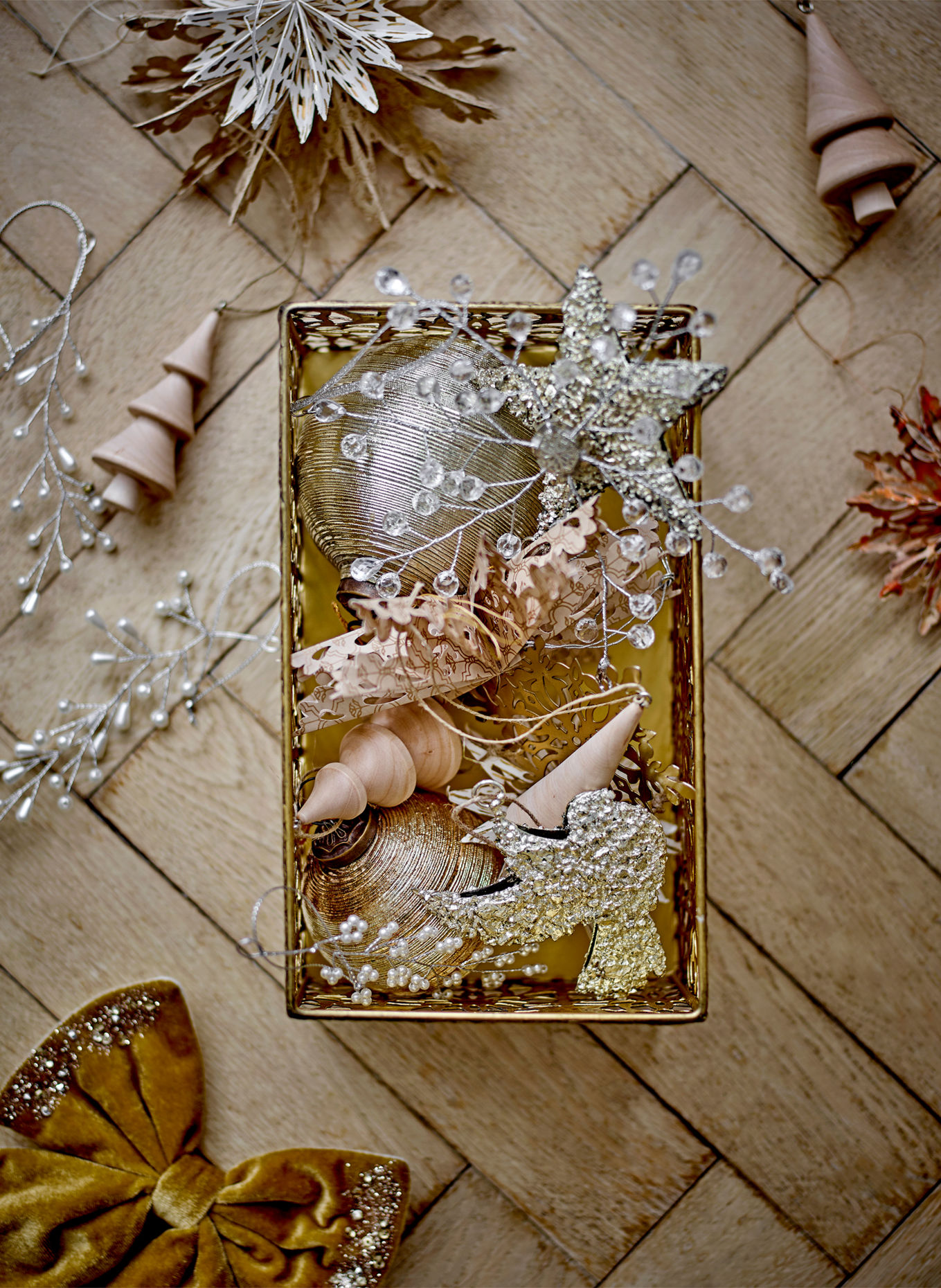 Bloomingville Lot de 6 pendentifs décoratifs JIVANI: MARRON CLAIR